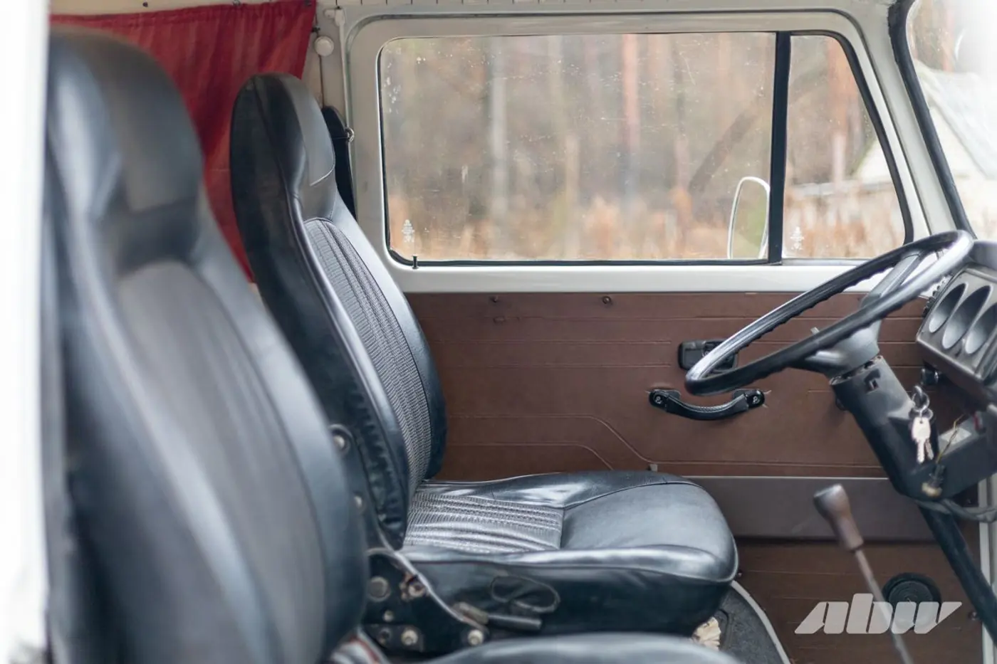«17 лет стоял в Масюковщине и врастал в землю»: история восстановления Volkswagen T2