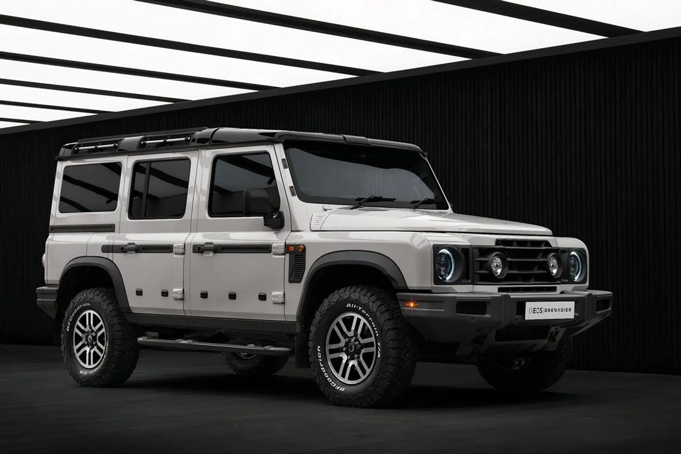 Наследник Land Rover Defender: в 2025 году начнутся продажи внедорожника Ineos Grenadier