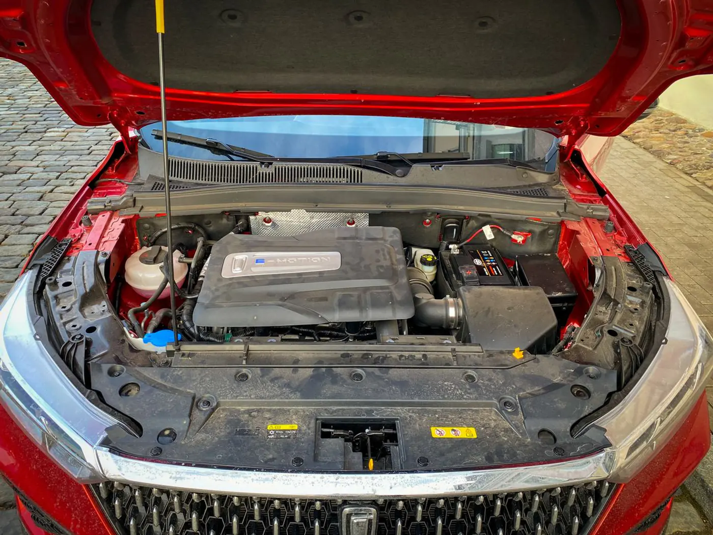 Как грамотно выбрать китайский автомобиль – смотрим на примере FAW Bestune T77