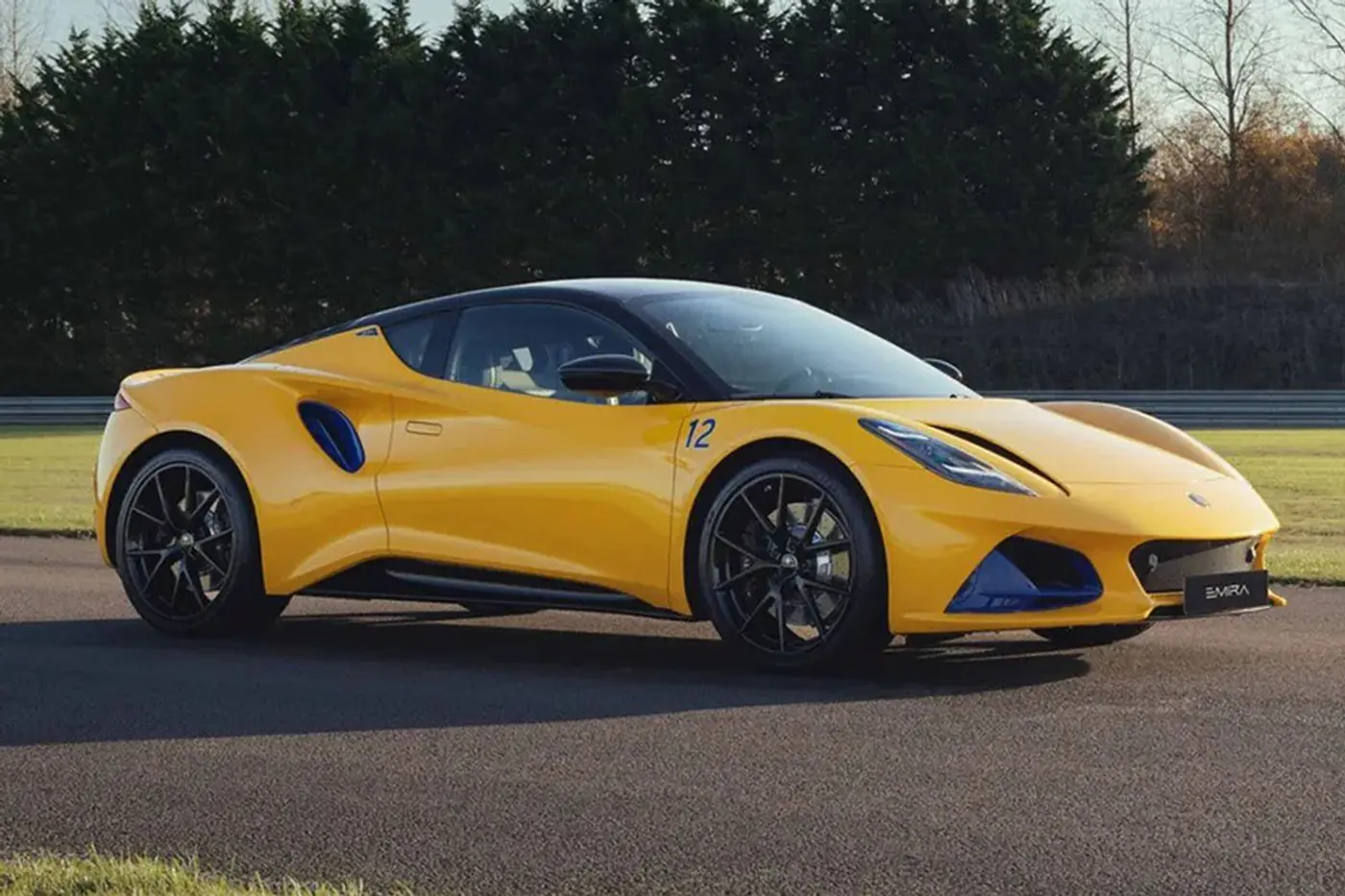 Поклонникам «Формулы-1» понравится: Lotus выпустила пять спецверсий Emira
