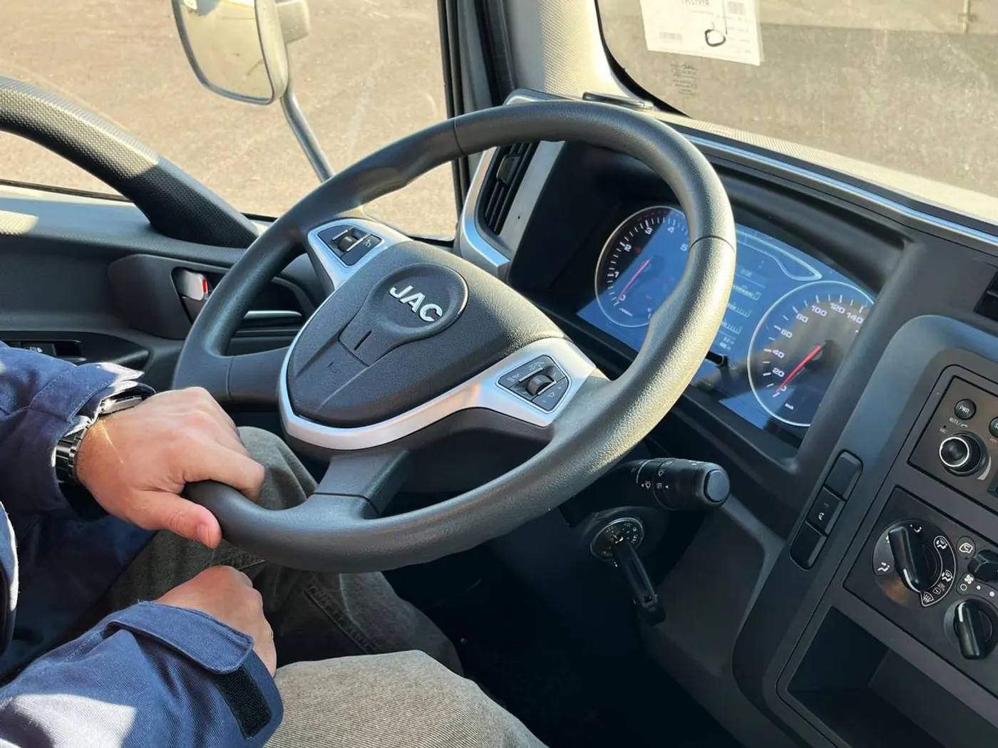 Качественный грузовой сервис – залог спокойствия: отзыв владельца JAC об услугах СТО