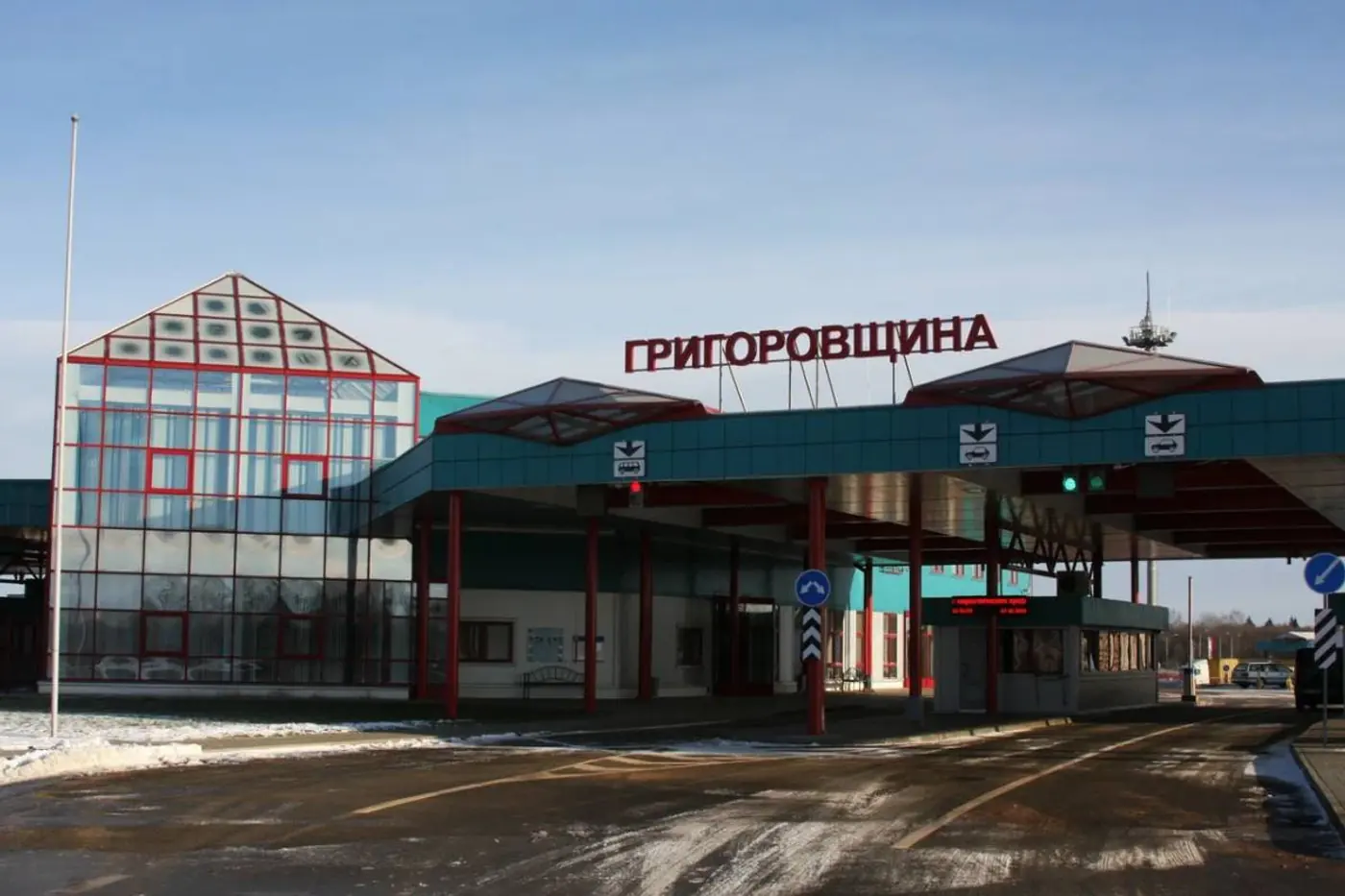 Не более 200 литров: Латвия ограничит ввоз топлива в баках фур