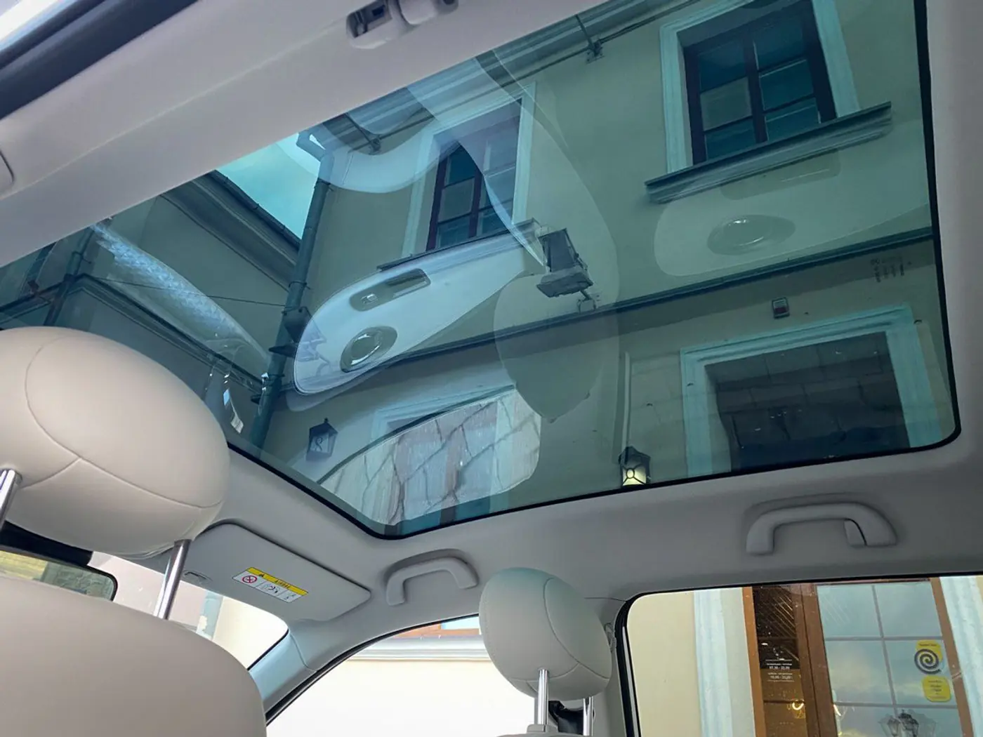 Модно, стильно, молодежно! Тест-драйв электромобиля JAC E30X