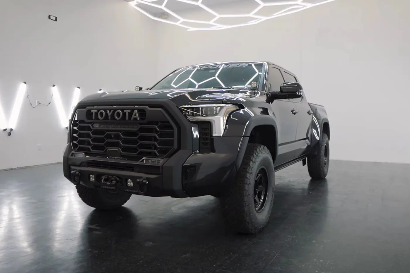 Тюнеры из Техаса представили свой вариант Toyota Tundra