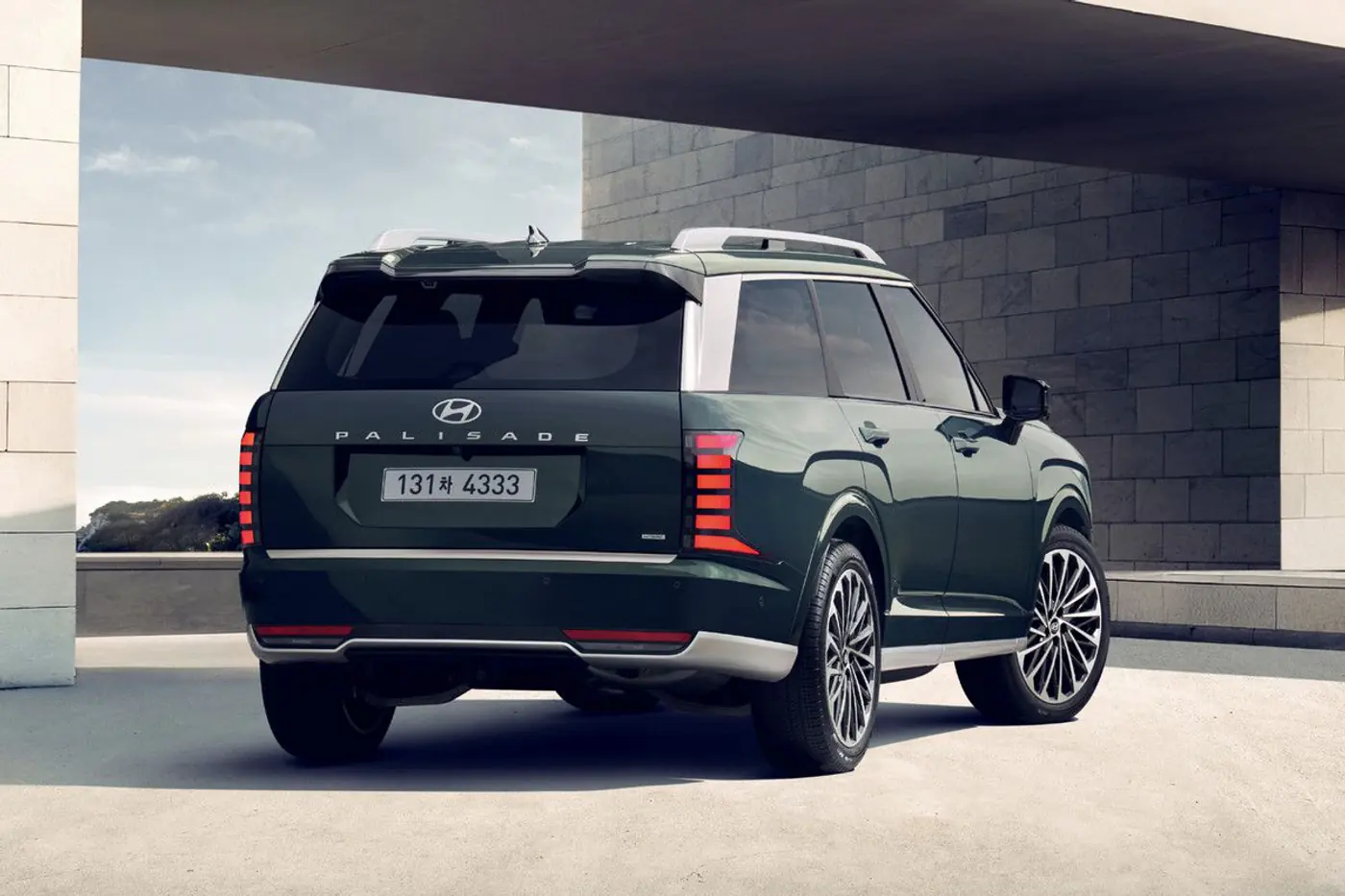 Новый кроссовер Hyundai Palisade: без дизеля, но с гибридной установкой