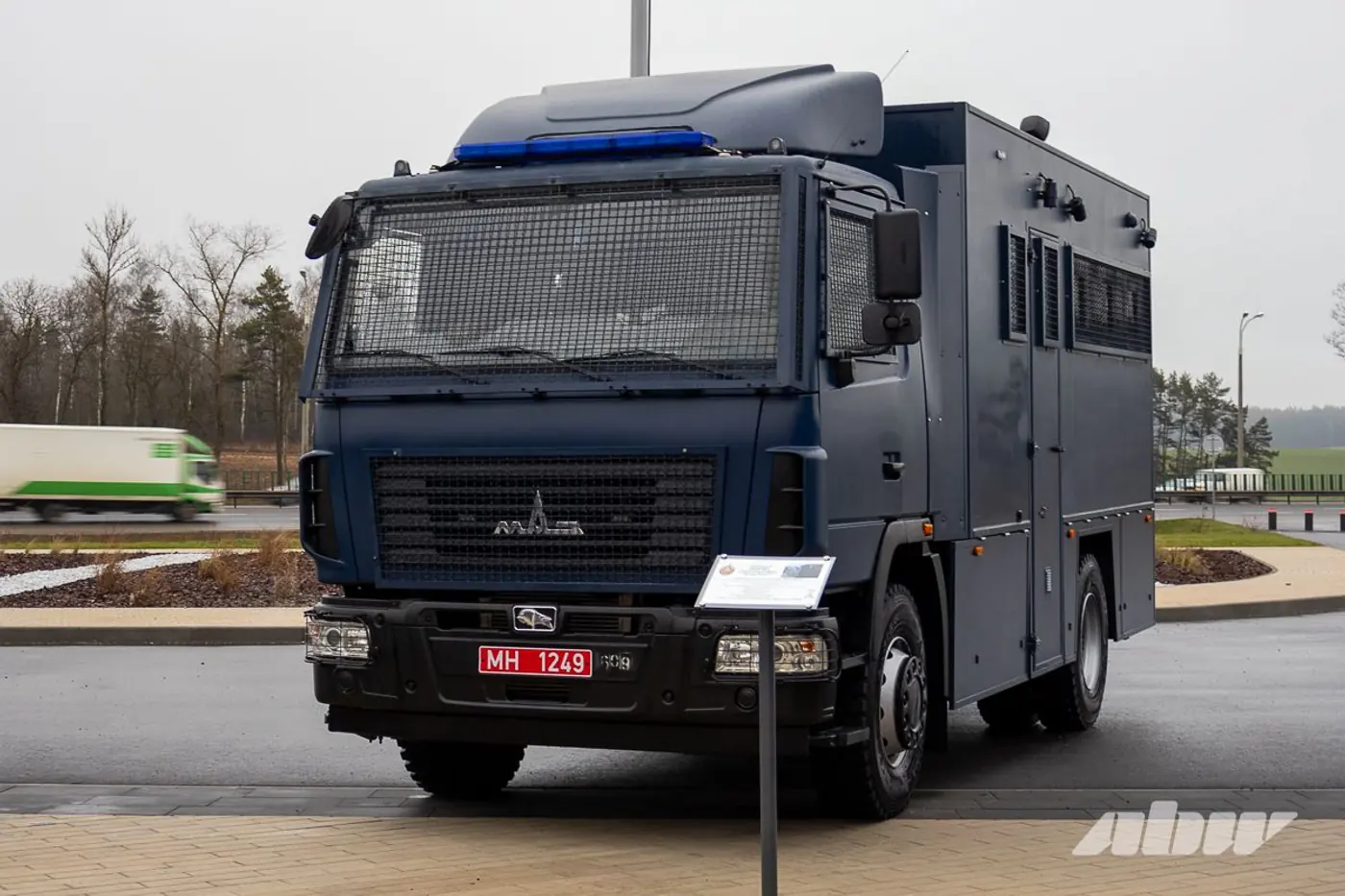 От электрического BELGEE eX50 до БЕЛАЗа на сжиженном газе: фоторепортаж с выставки «Моя Беларусь»