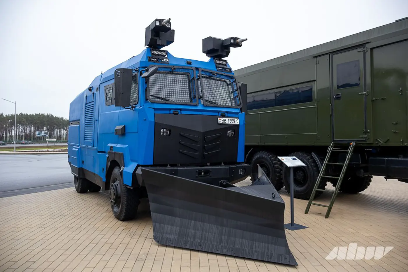 От электрического BELGEE eX50 до БЕЛАЗа на сжиженном газе: фоторепортаж с выставки «Моя Беларусь»