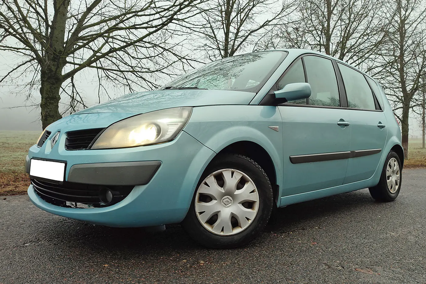 «За четыре года на машину было потрачено $2500». Мнение владельца Renault Scenic 2