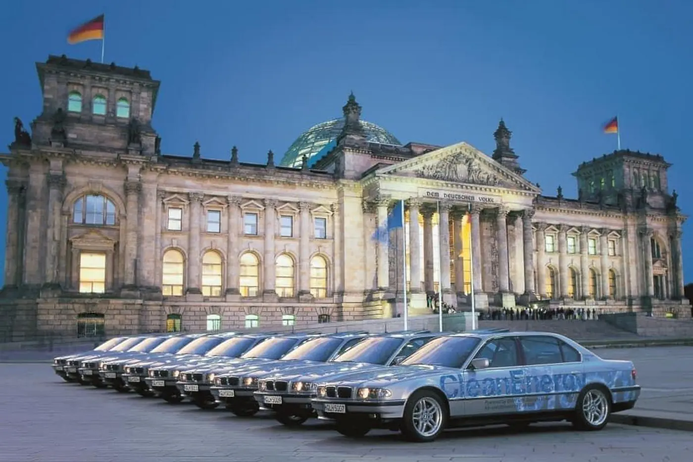 V12, но экологичный: как BMW ставила рекорды на водородомобиле