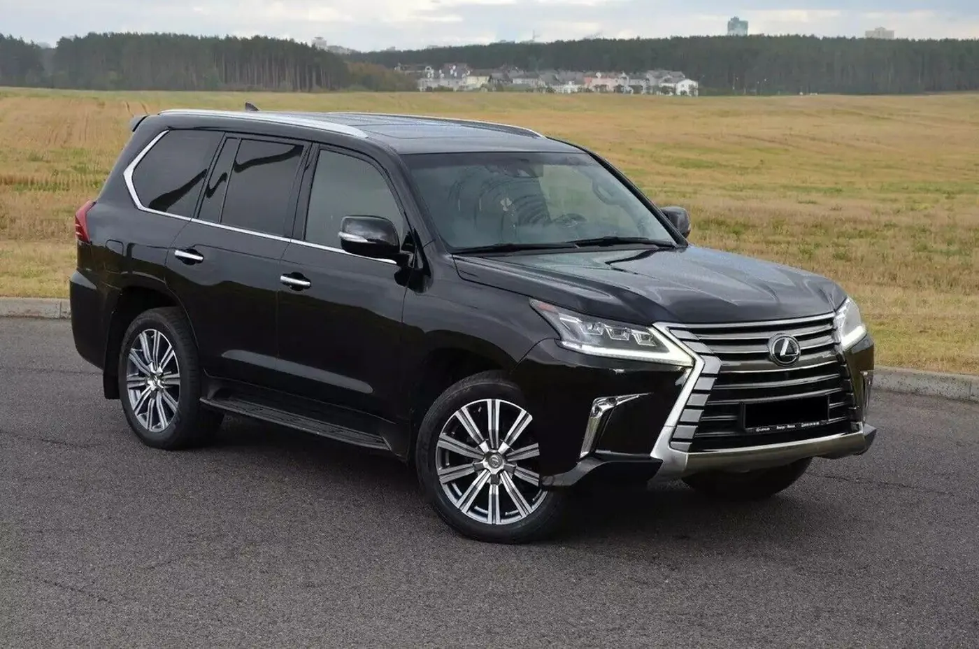 Квартиру купить можно, а то и две: самые дорогие автомобили из базы ABW