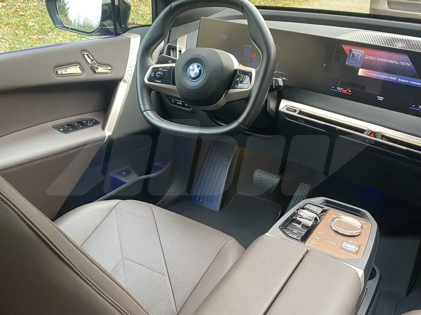 Квартиру купить можно, а то и две: самые дорогие автомобили из базы ABW