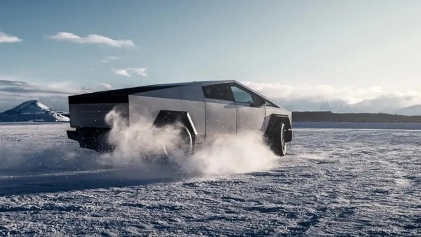 Еще одно фиаско от Tesla Cybertruck: пикап не приспособлен к зимним условиям