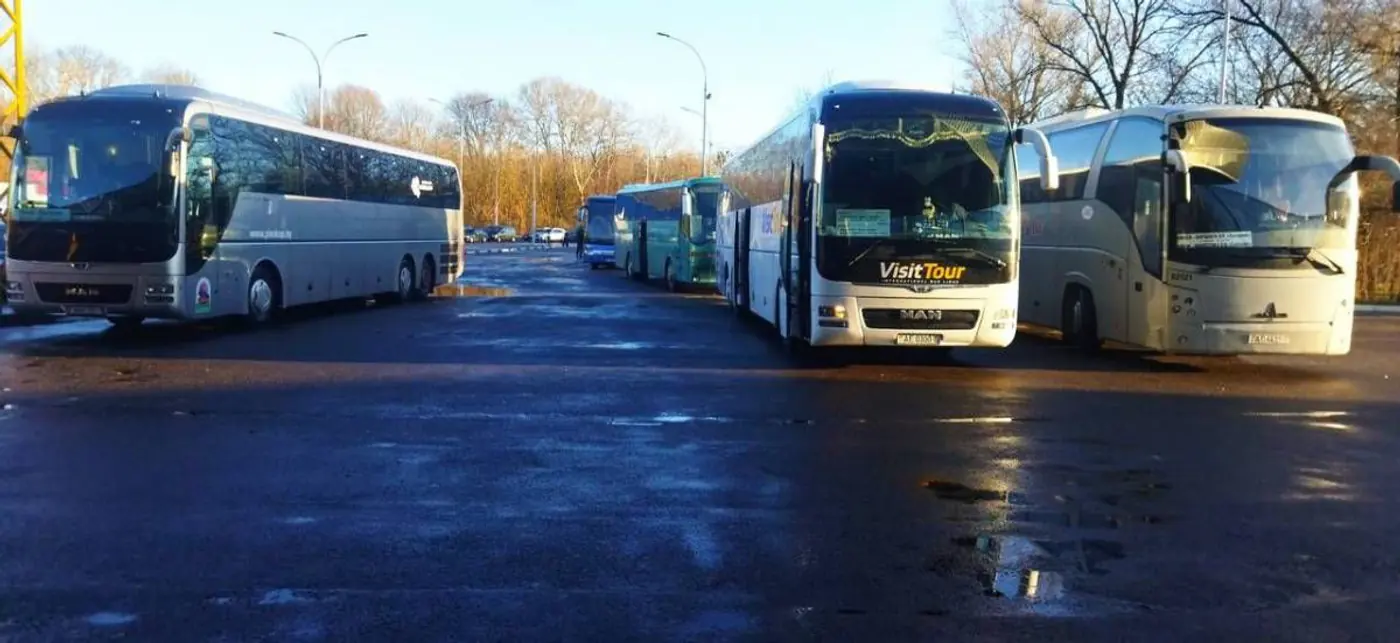 Таможня об очередях в ПП «Брест»: польская сторона принимает 1–2 автобуса в час