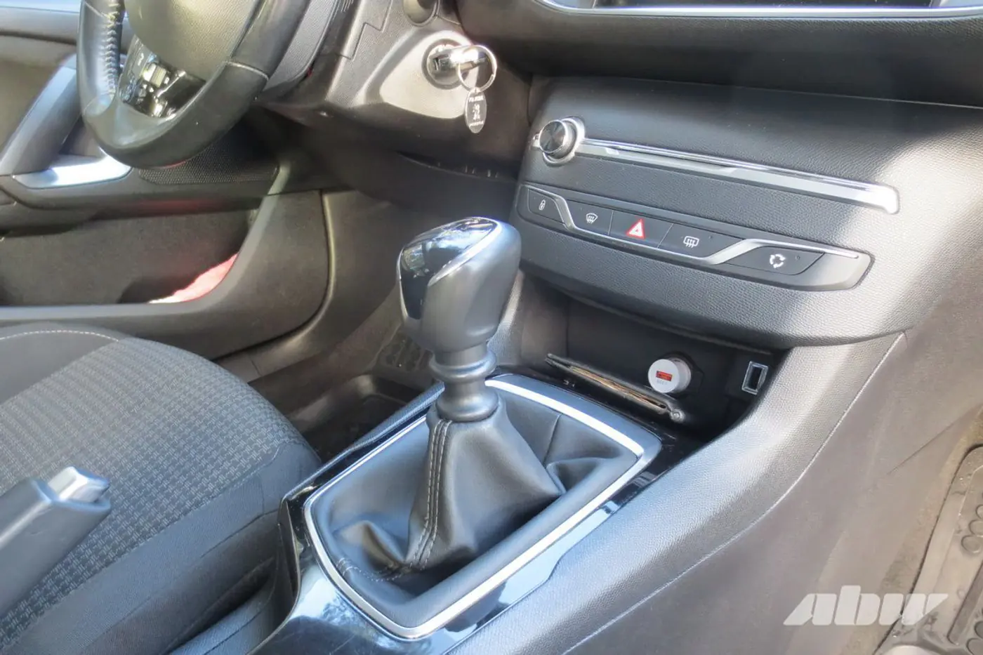 Peugeot_308_коробка_передач
