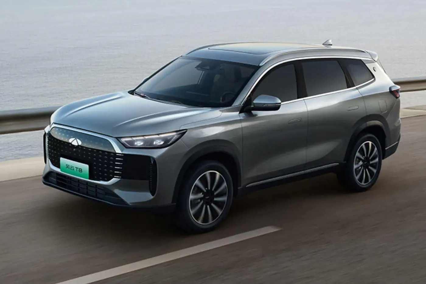 В Китае стартовали предпродажи Chery Fulwin T8 – полный запас хода превышает 2000 км