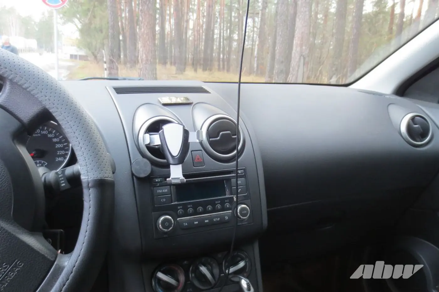Nissan_Qashqai_передняя_панель