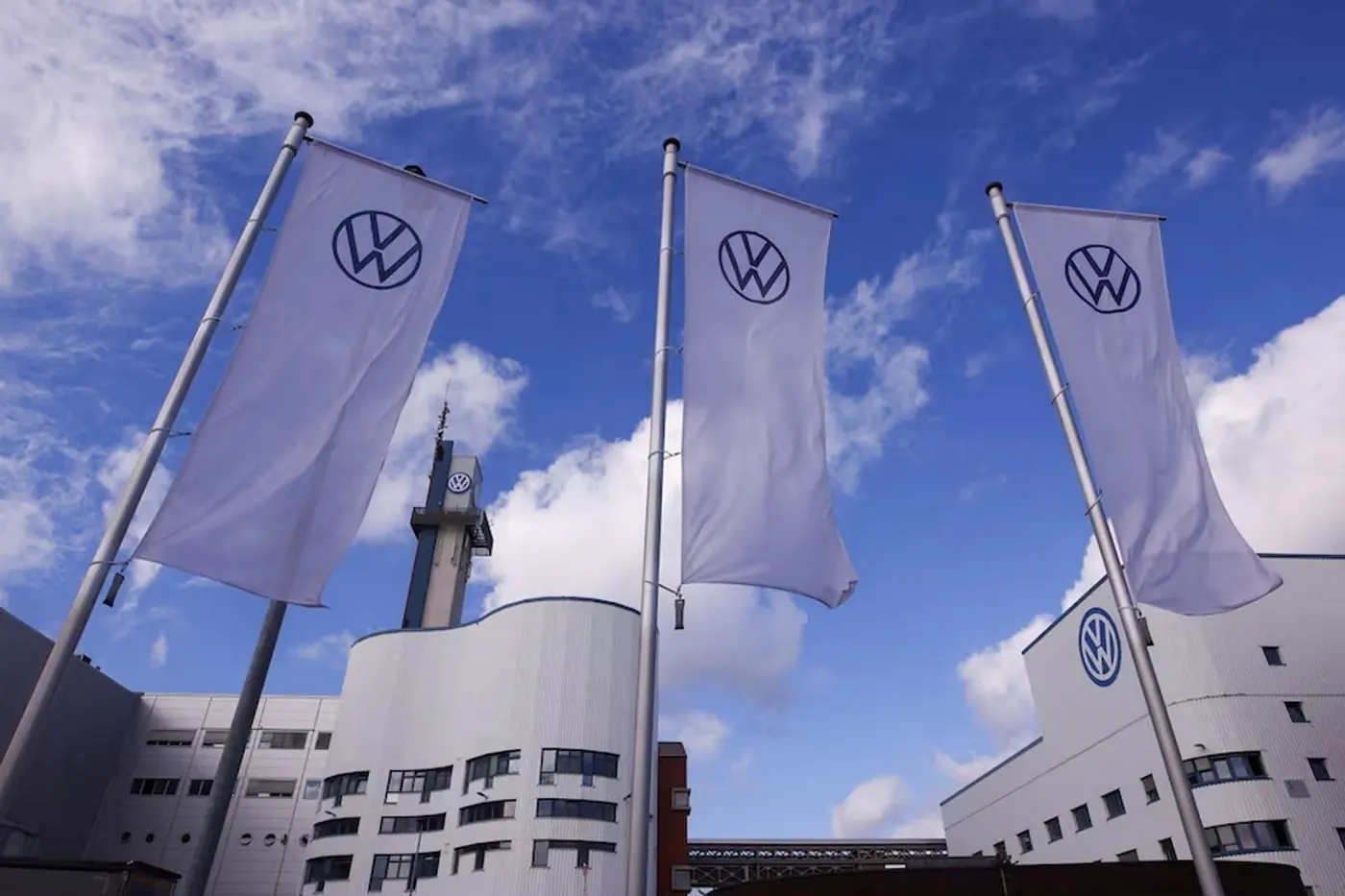 Китай присматривается к убыточным заводам VW в Германии