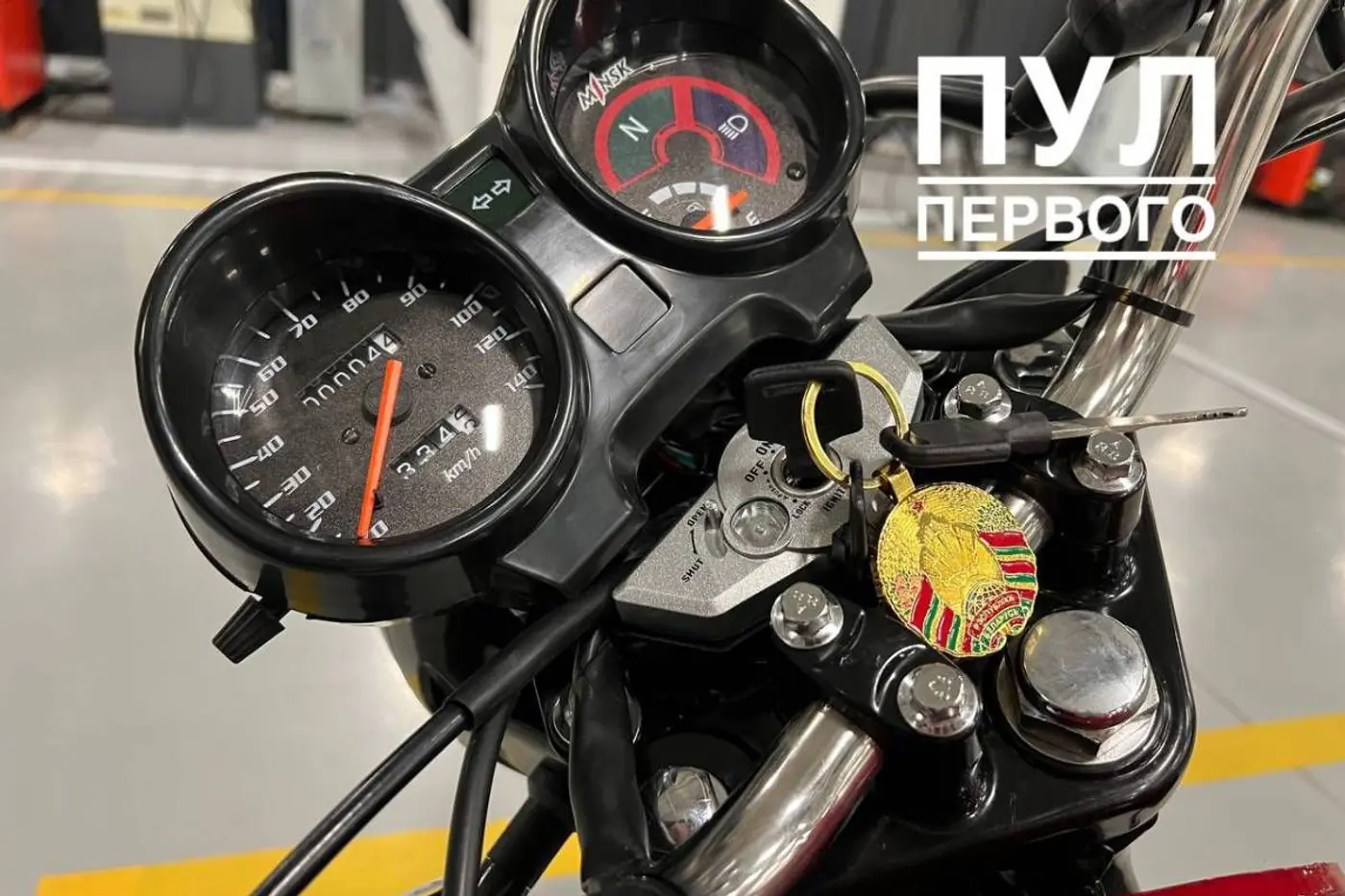 На минском мотовелозаводе Александру Лукашенко подарили мотоцикл. Что это за модель?