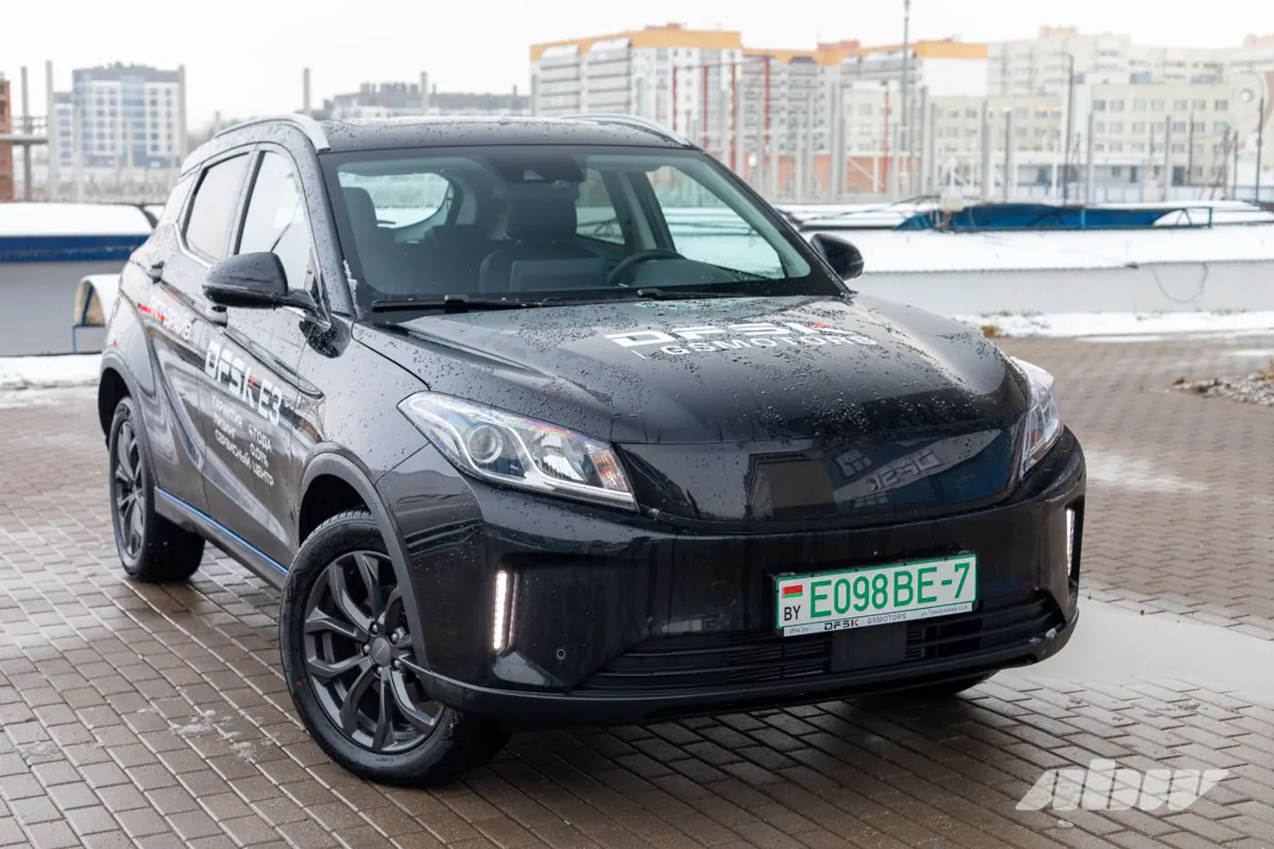 Доступ к электричеству: знакомимся с DFSK E3