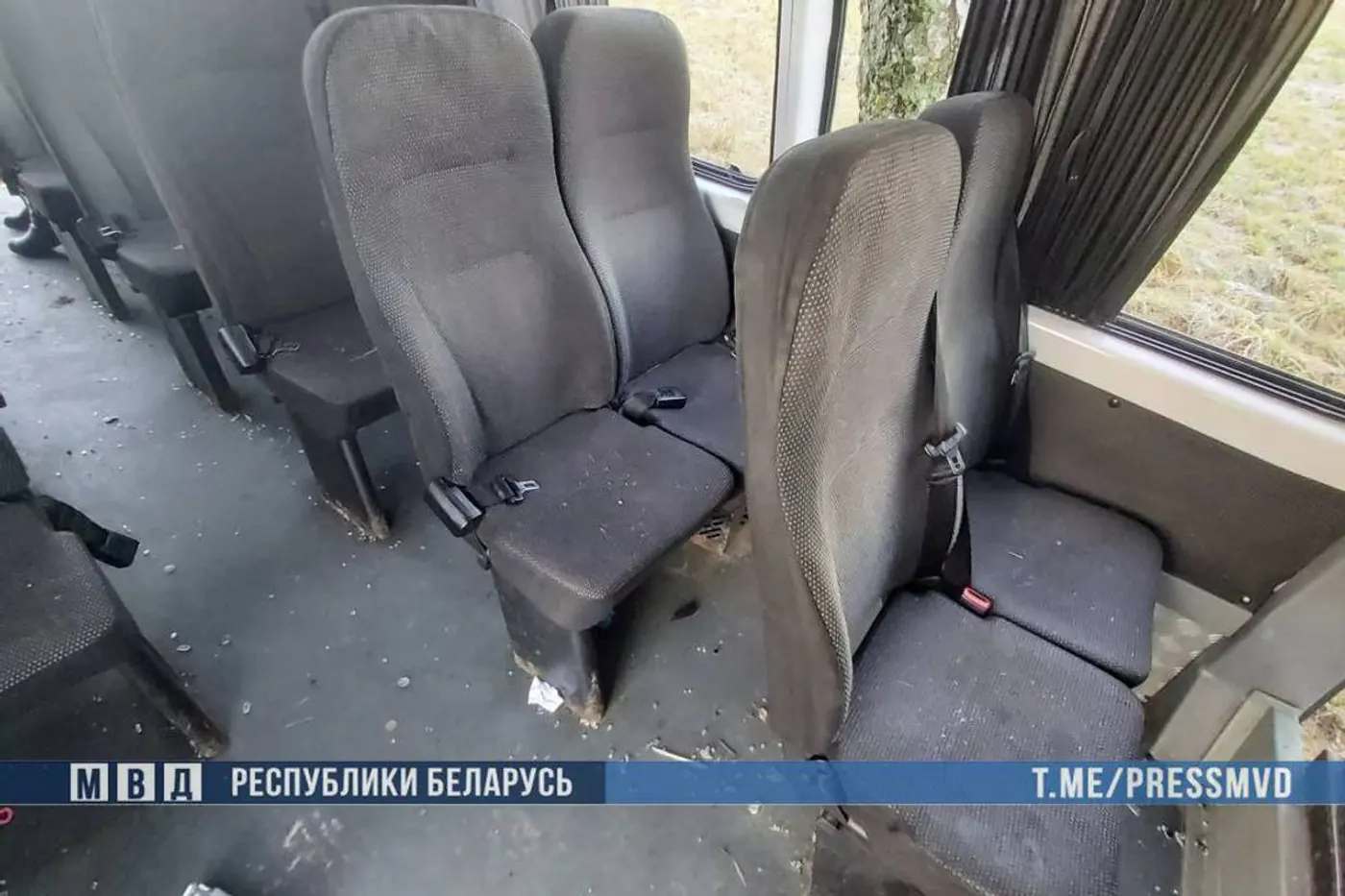 Под Минском перевернулась маршрутка с пассажирами