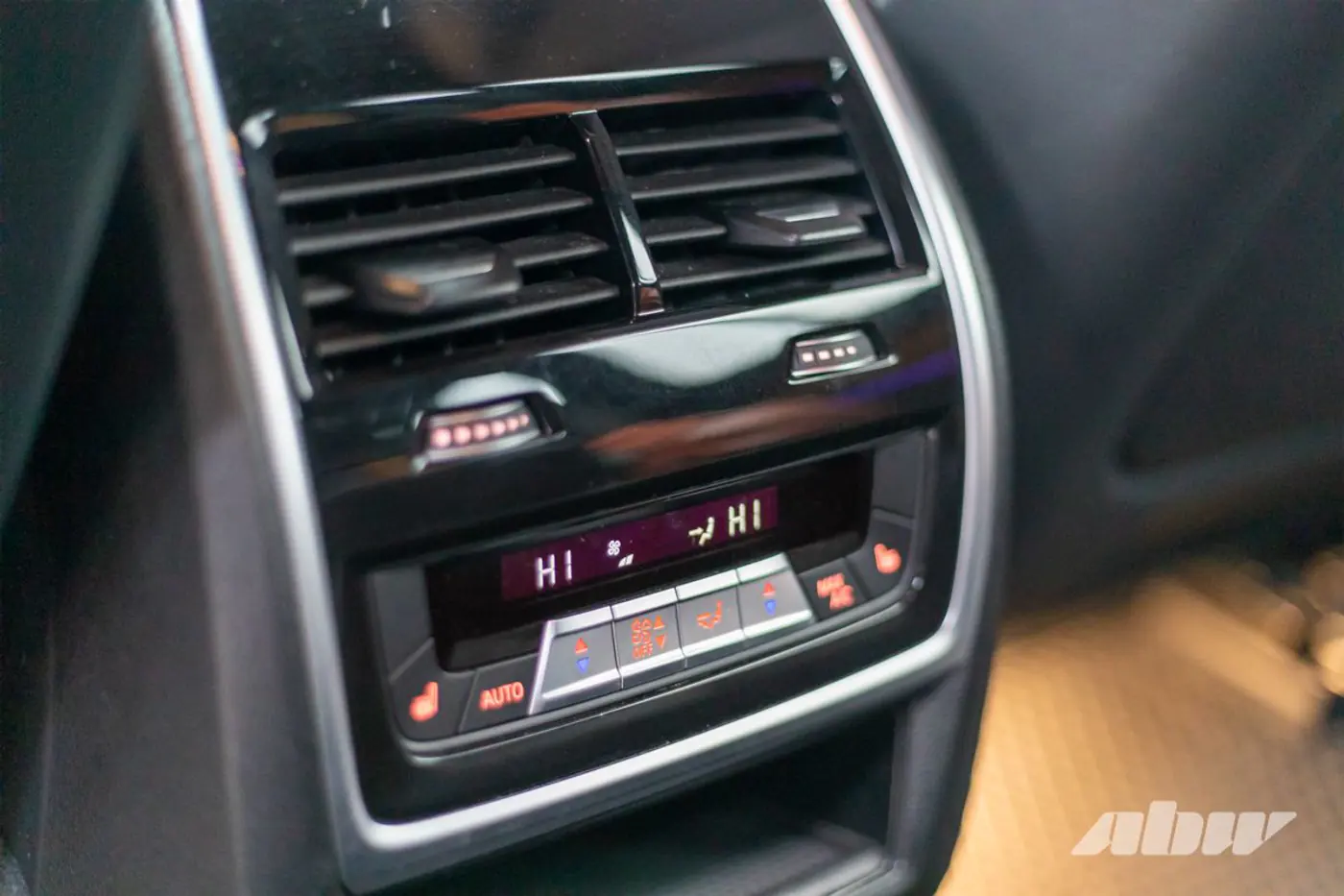 BMW X5 M Competition против Li L9: сравниваем несравнимое!