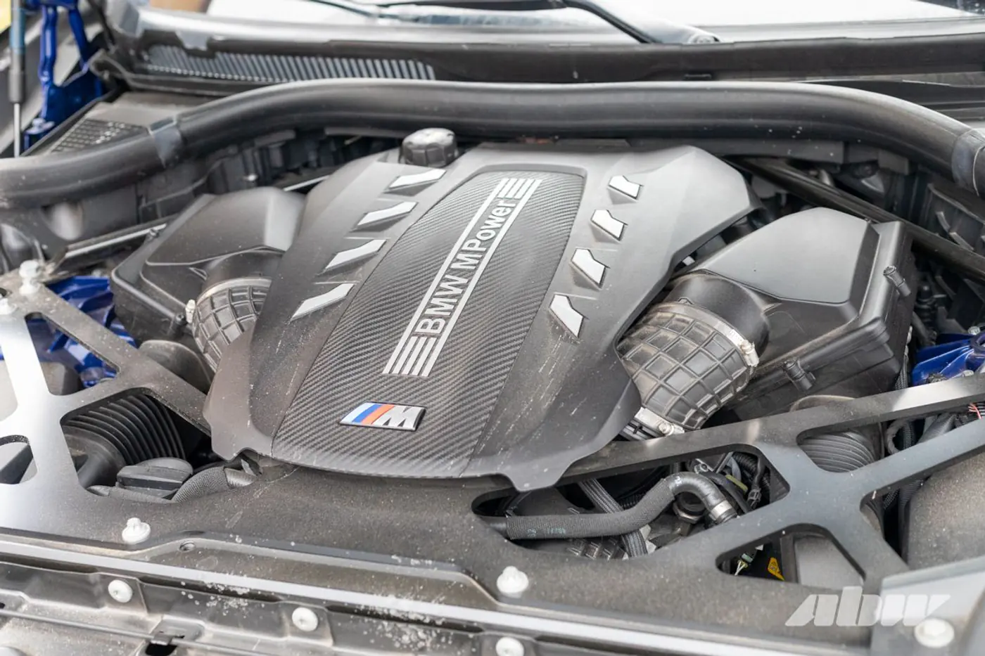 BMW X5 M Competition против Li L9: сравниваем несравнимое!