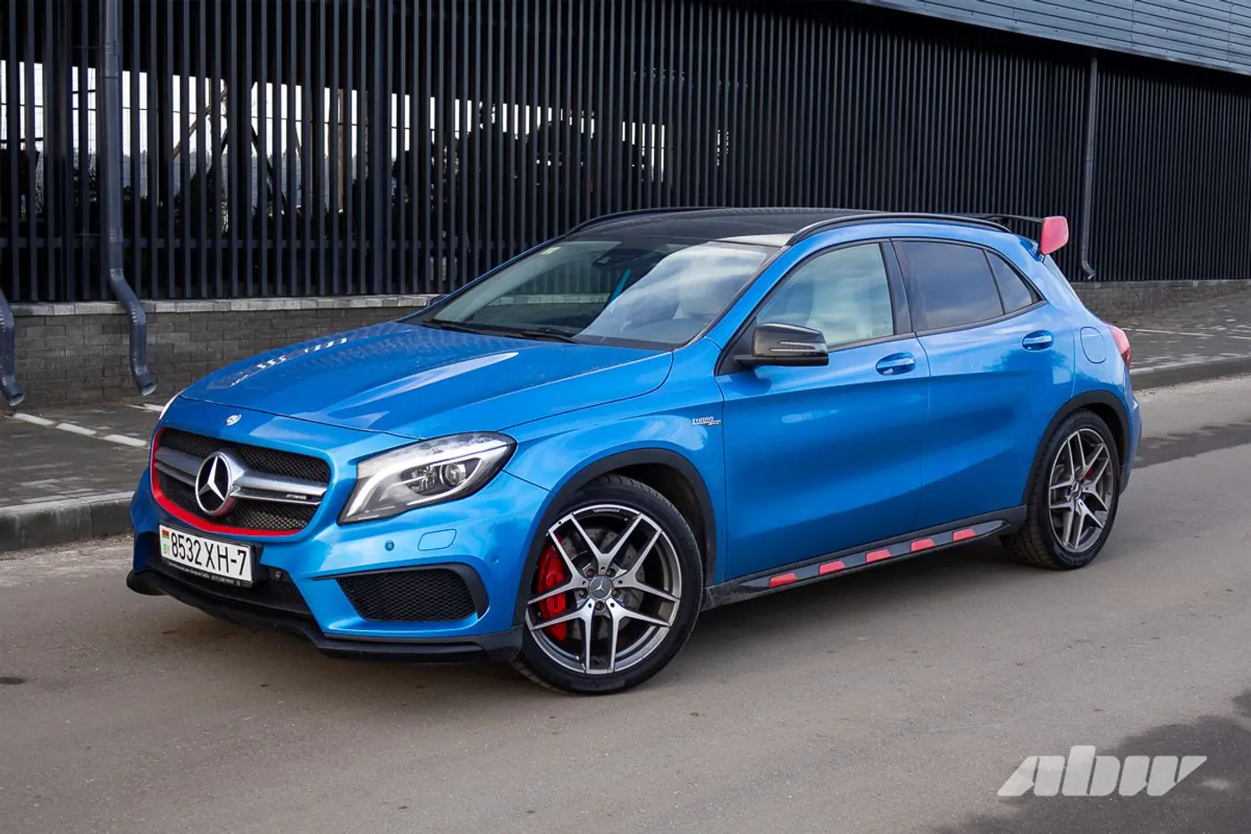 Цитрамона и валерьянки! Тест-драйв подержанного Mercedes GLA 45 AMG