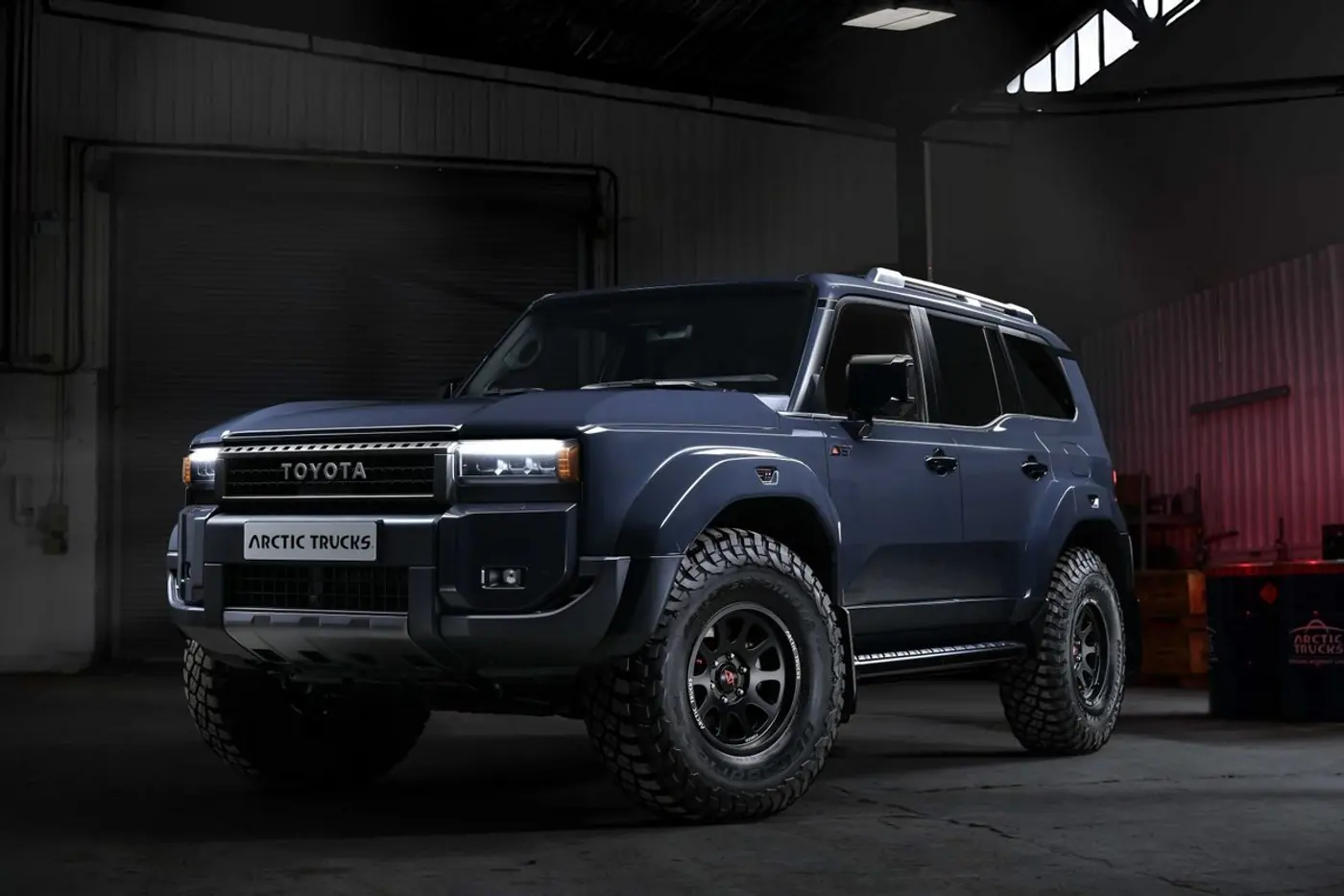 Ателье Arctic Trucks доработало новую Toyota Land Cruiser Prado