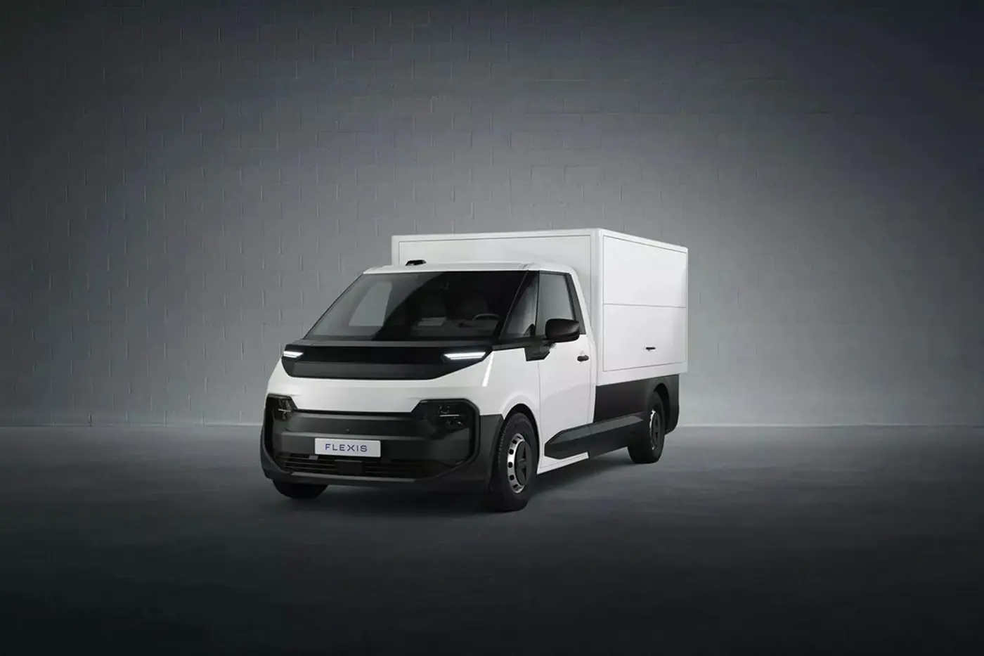 Renault и Volvo презентовали три новых электрических грузовичка для служб доставки