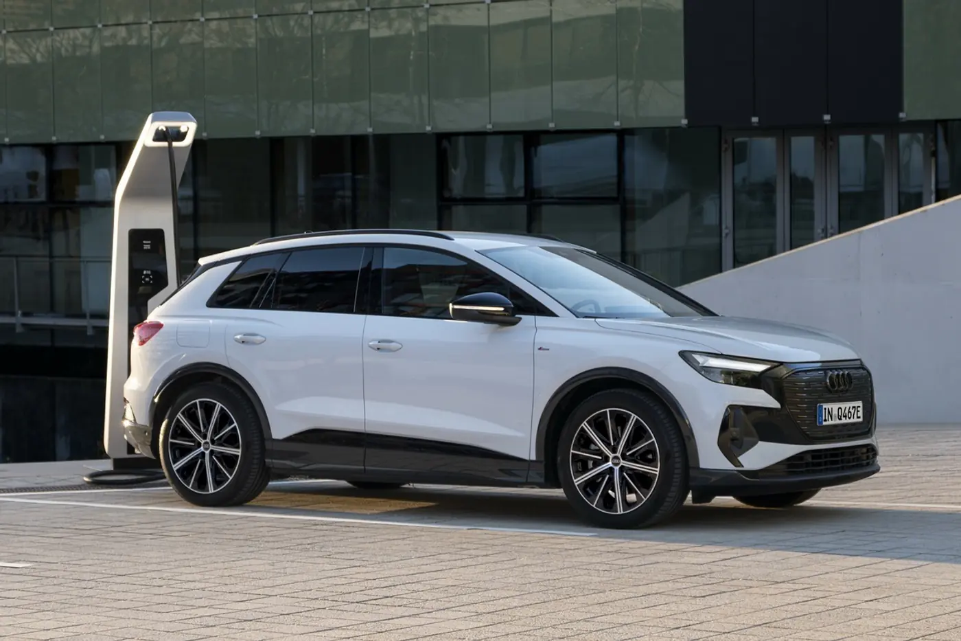 Базовый Audi Q4 e-tron сможет проехать до 423 км на одной зарядке