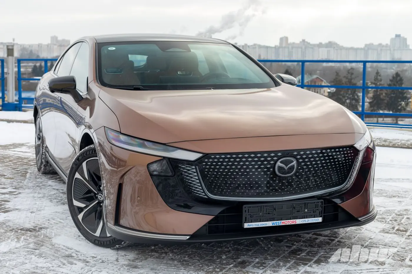 Mazda EZ-6 на фоне предшественницы: гнев, торг, принятие