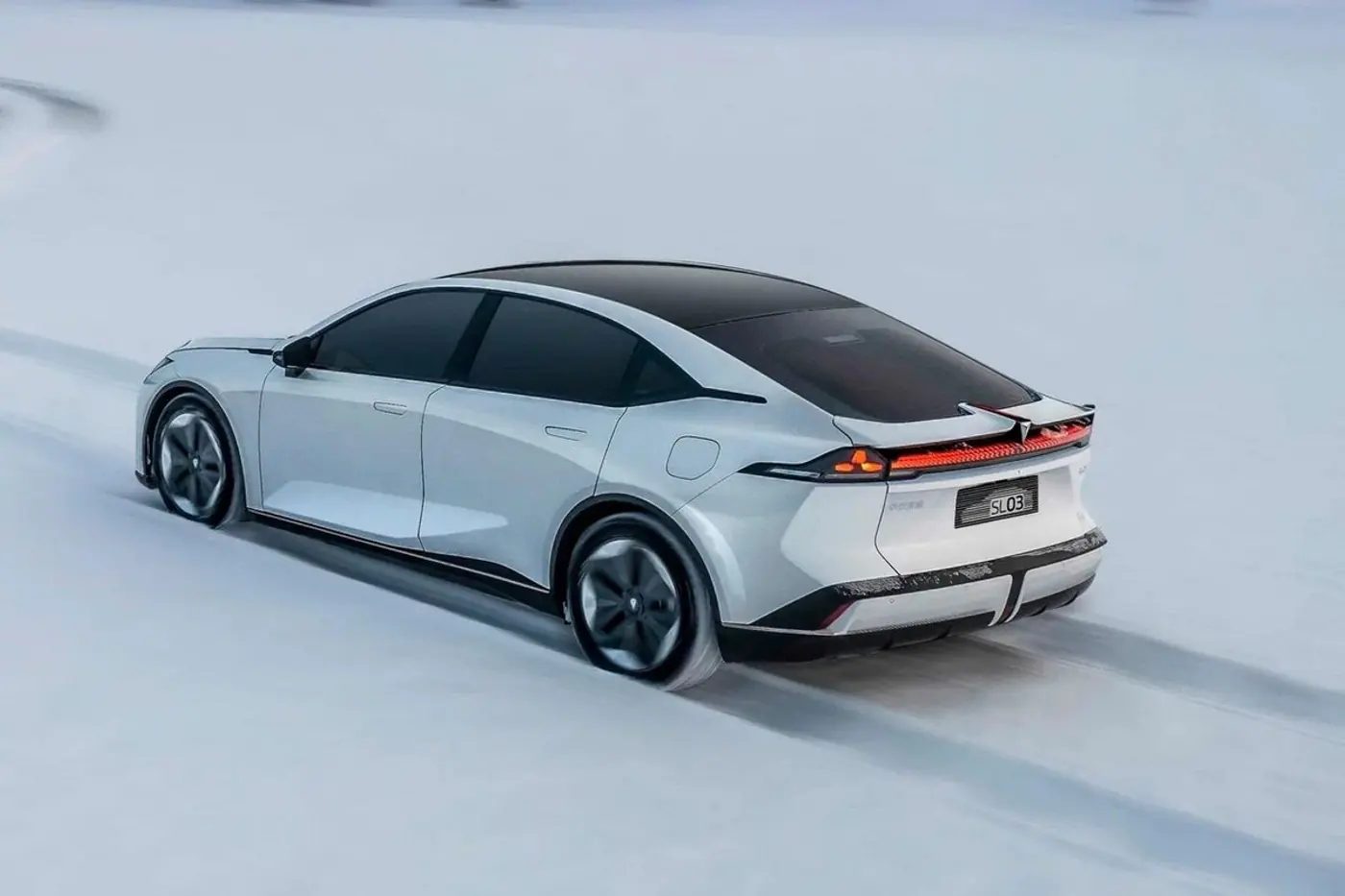 Mazda EZ-6 на фоне предшественницы: гнев, торг, принятие