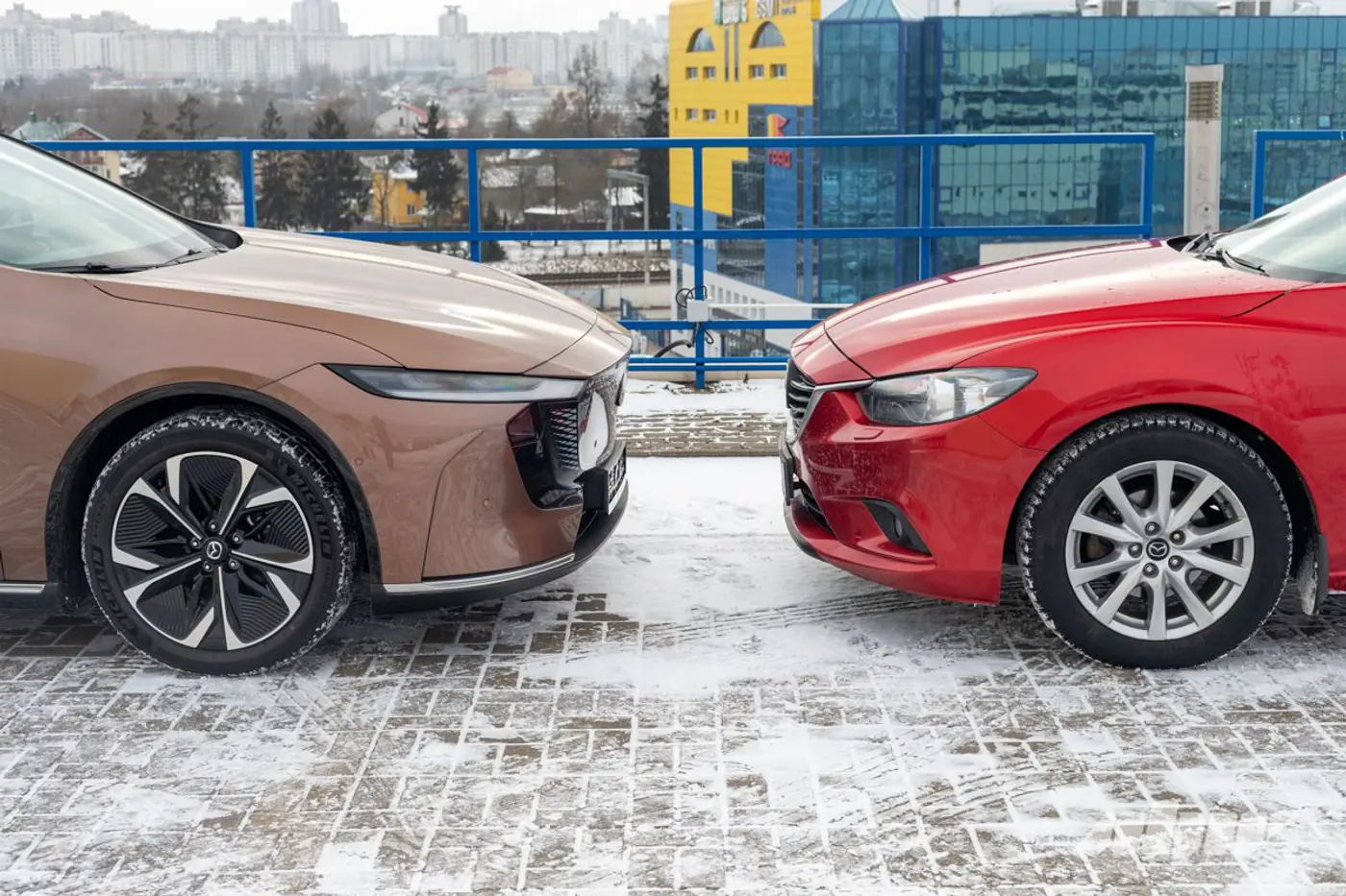 Mazda EZ-6 на фоне предшественницы: гнев, торг, принятие