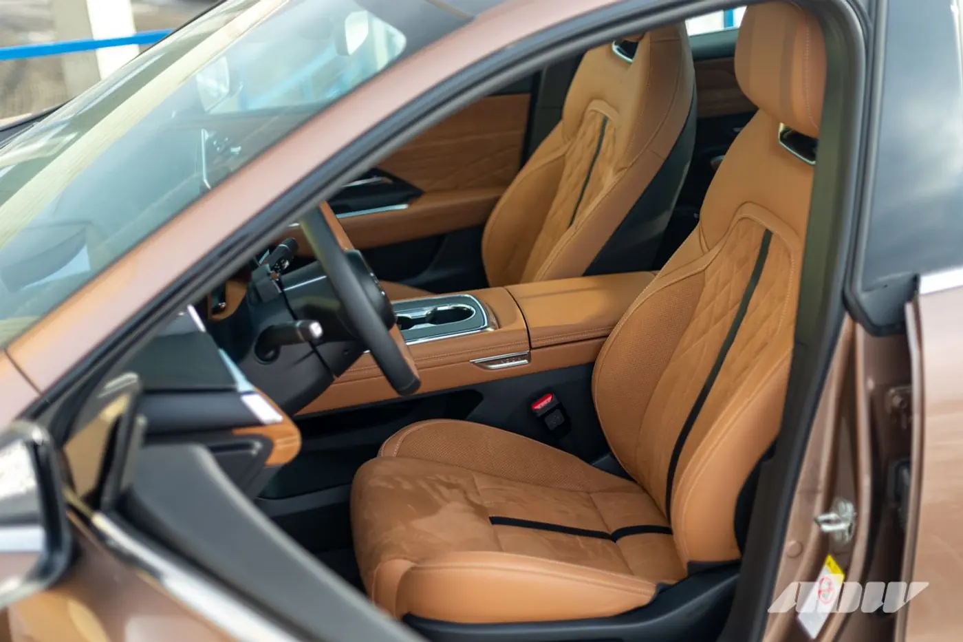 Mazda EZ-6 на фоне предшественницы: гнев, торг, принятие