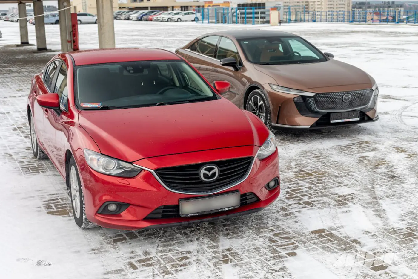 Mazda EZ-6 на фоне предшественницы: гнев, торг, принятие