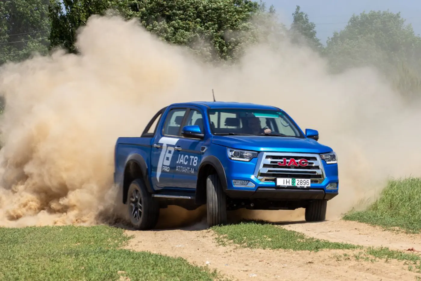 JAC T8 Pro