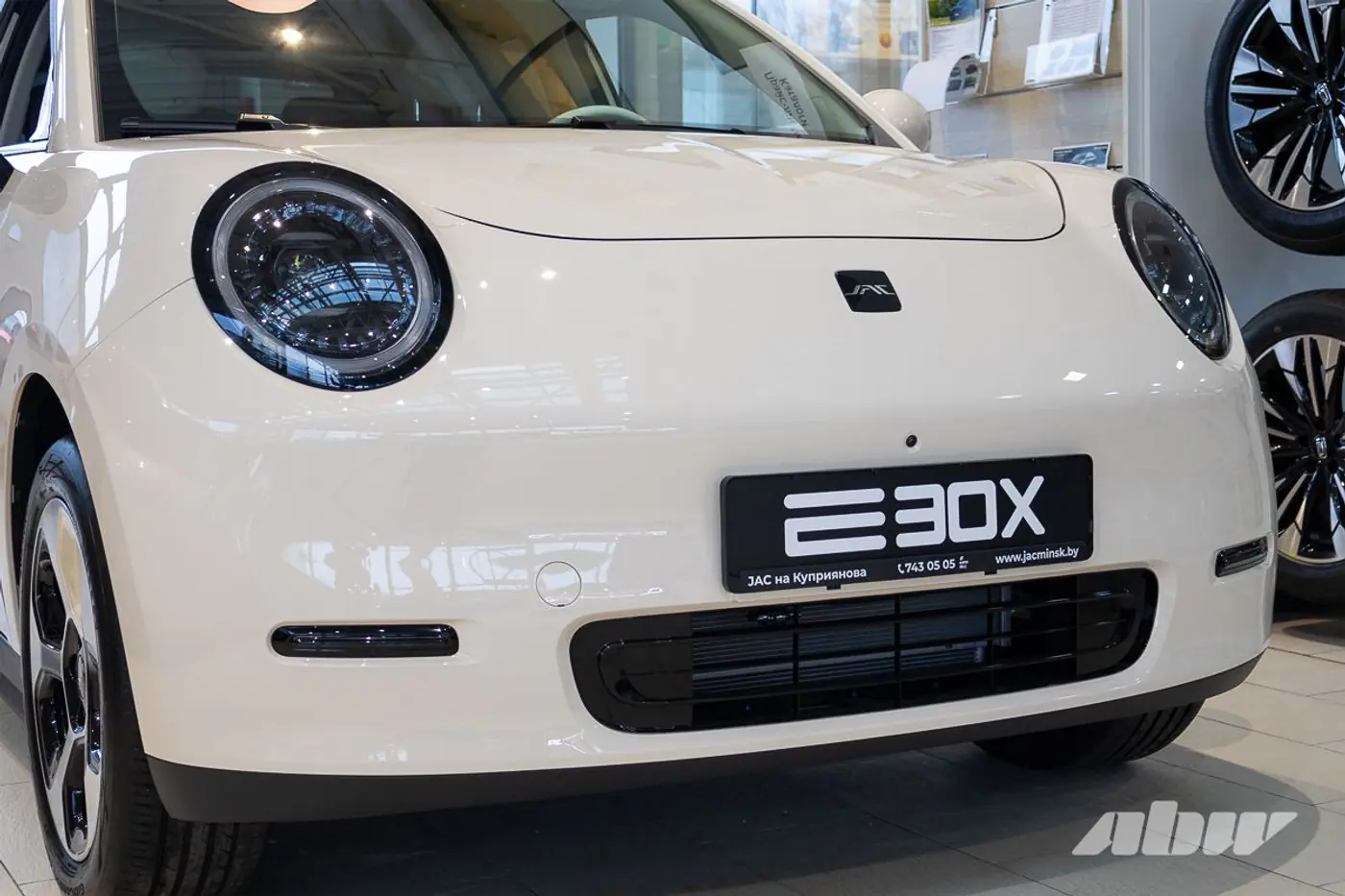 «Электричка» за 6580 рублей, пикап за 14 850. Импортер JAC представил новую кредитную программу