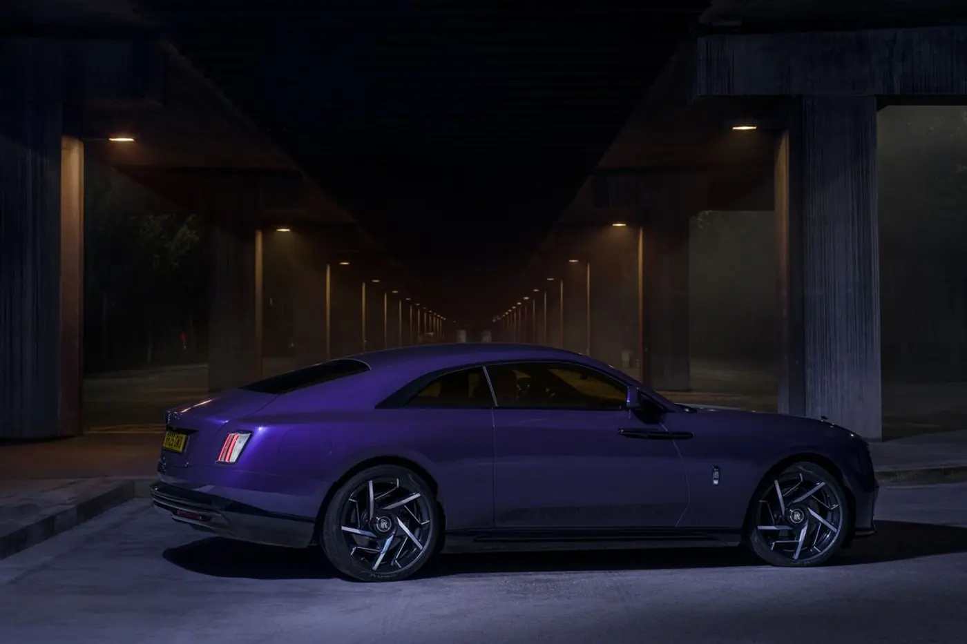 Купе Black Badge Spectre – самый мощный Rolls-Royce в истории