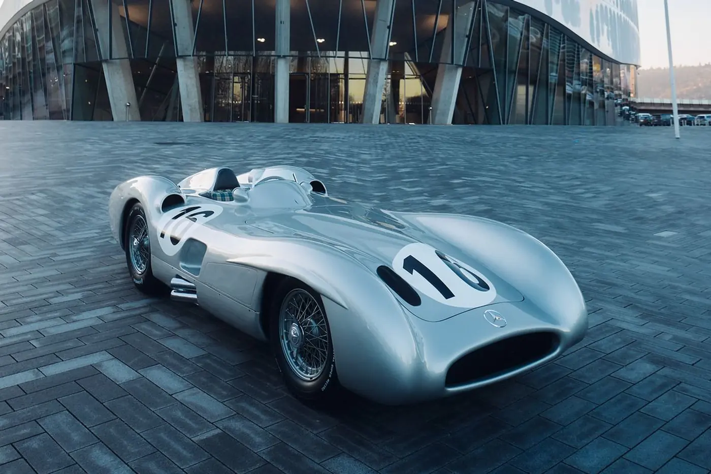 Продано! Самая дорогая «серебряная стрела» Mercedes