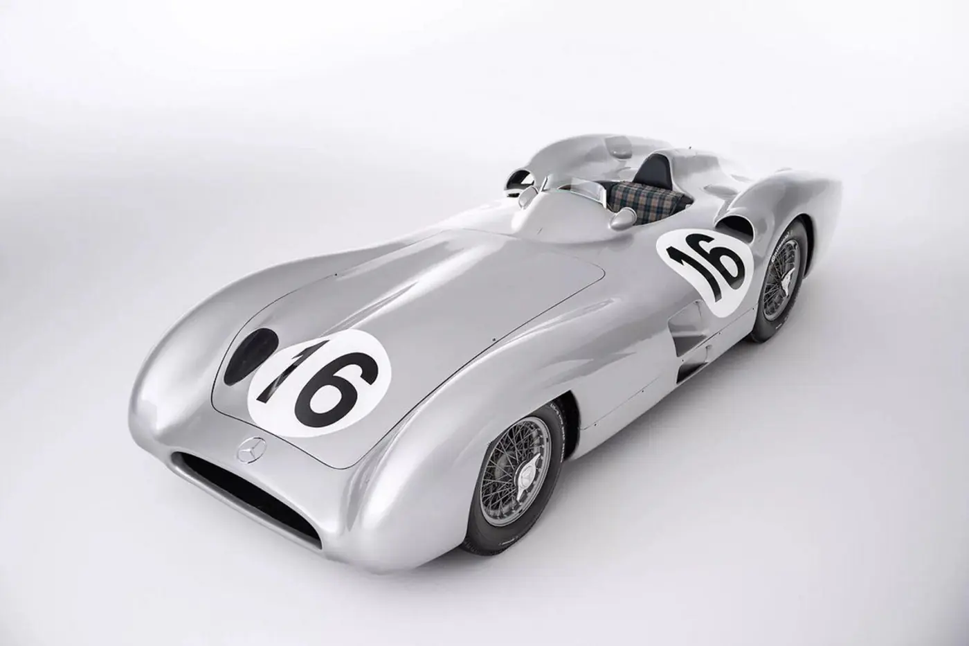 Продано! Самая дорогая «серебряная стрела» Mercedes
