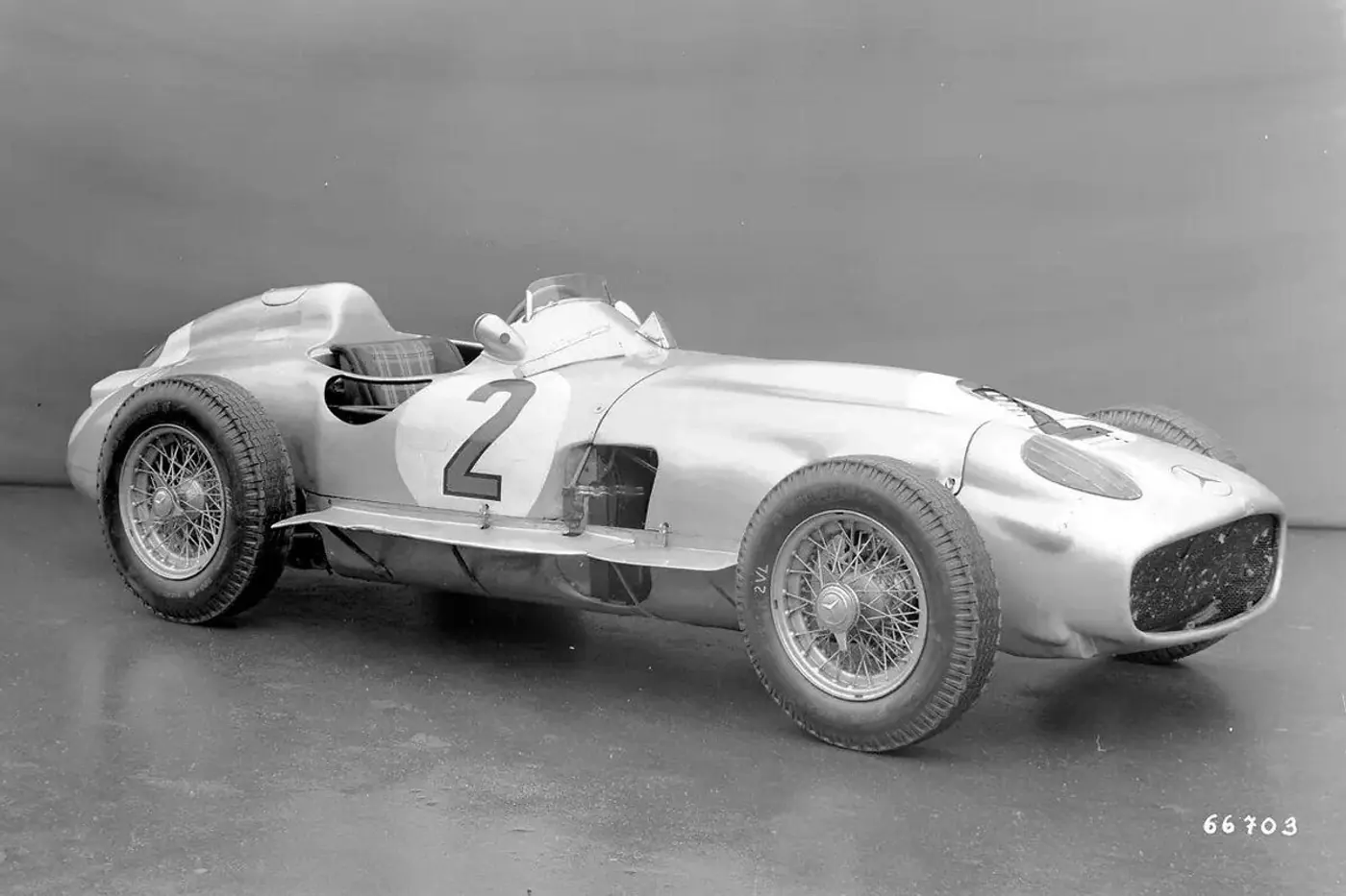 Продано! Самая дорогая «серебряная стрела» Mercedes
