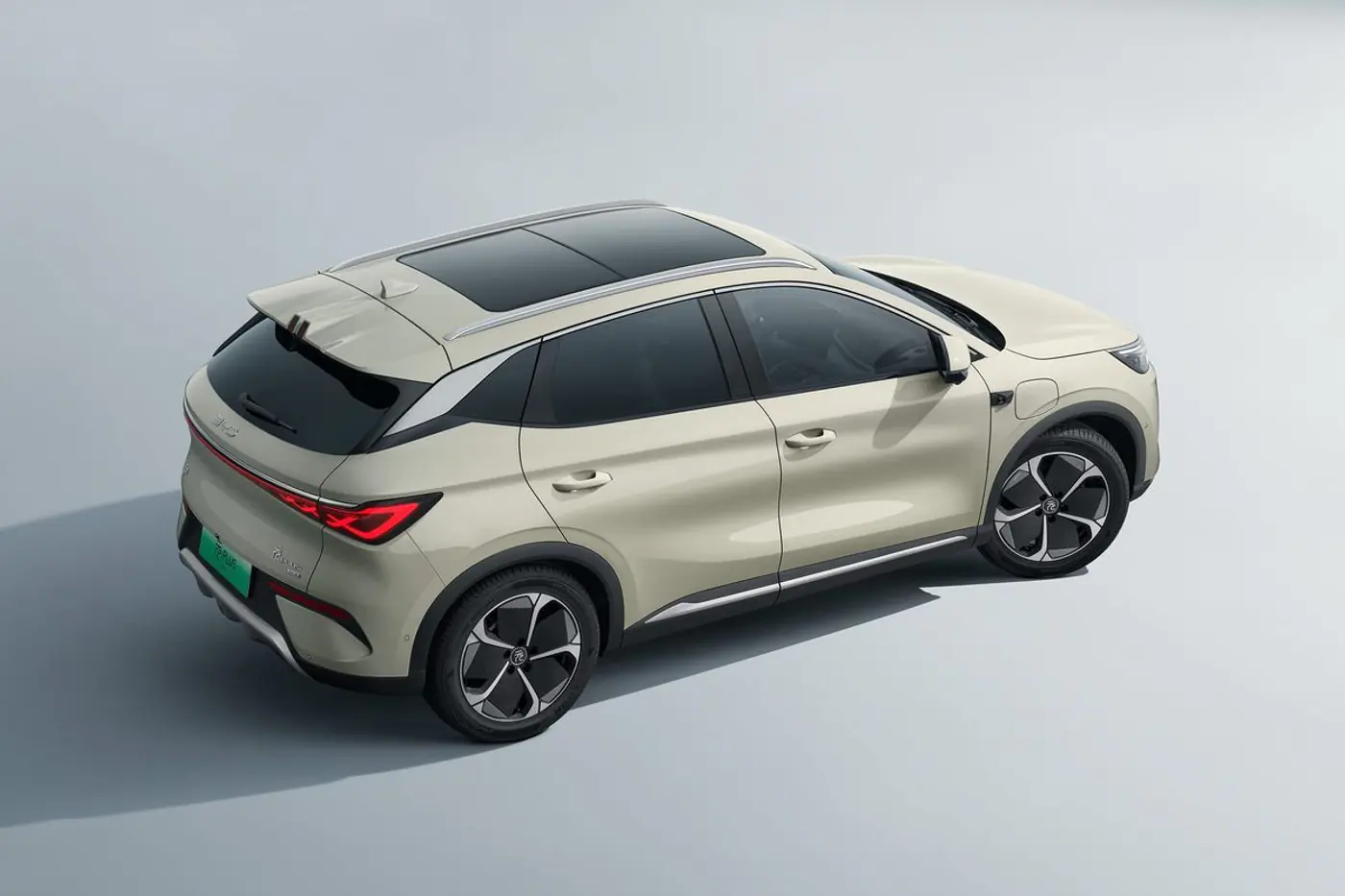 Обновленный кроссовер BYD Atto 3: первые изображения