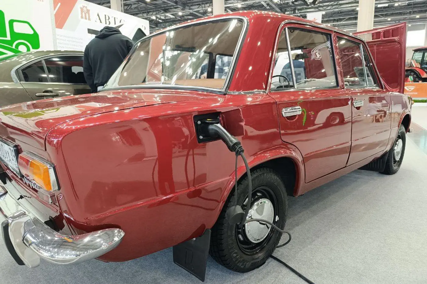 «Автотор» построил электрическую «копейку» для автовыставки в Казани