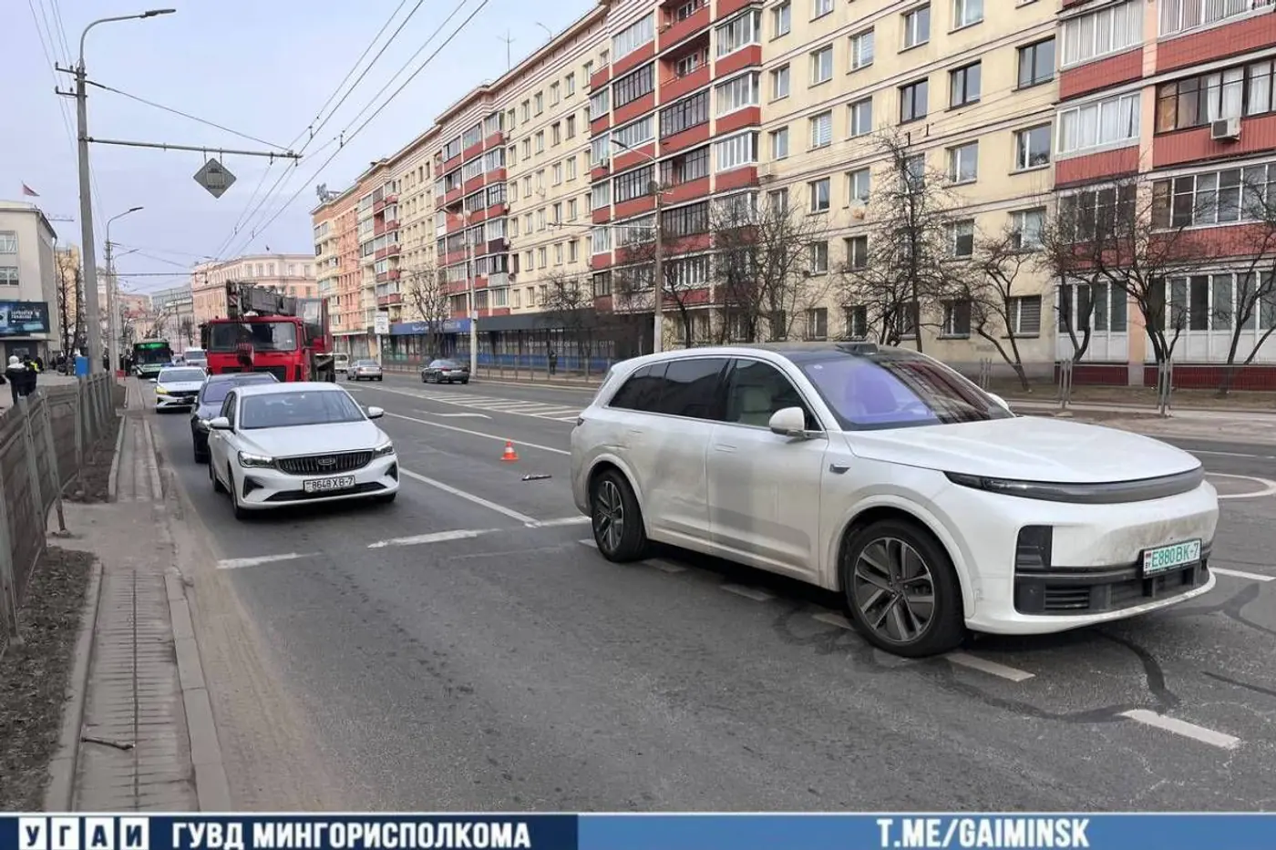 82-летнего пешехода возле аптеки сбил вылетевший на тротуар автомобиль