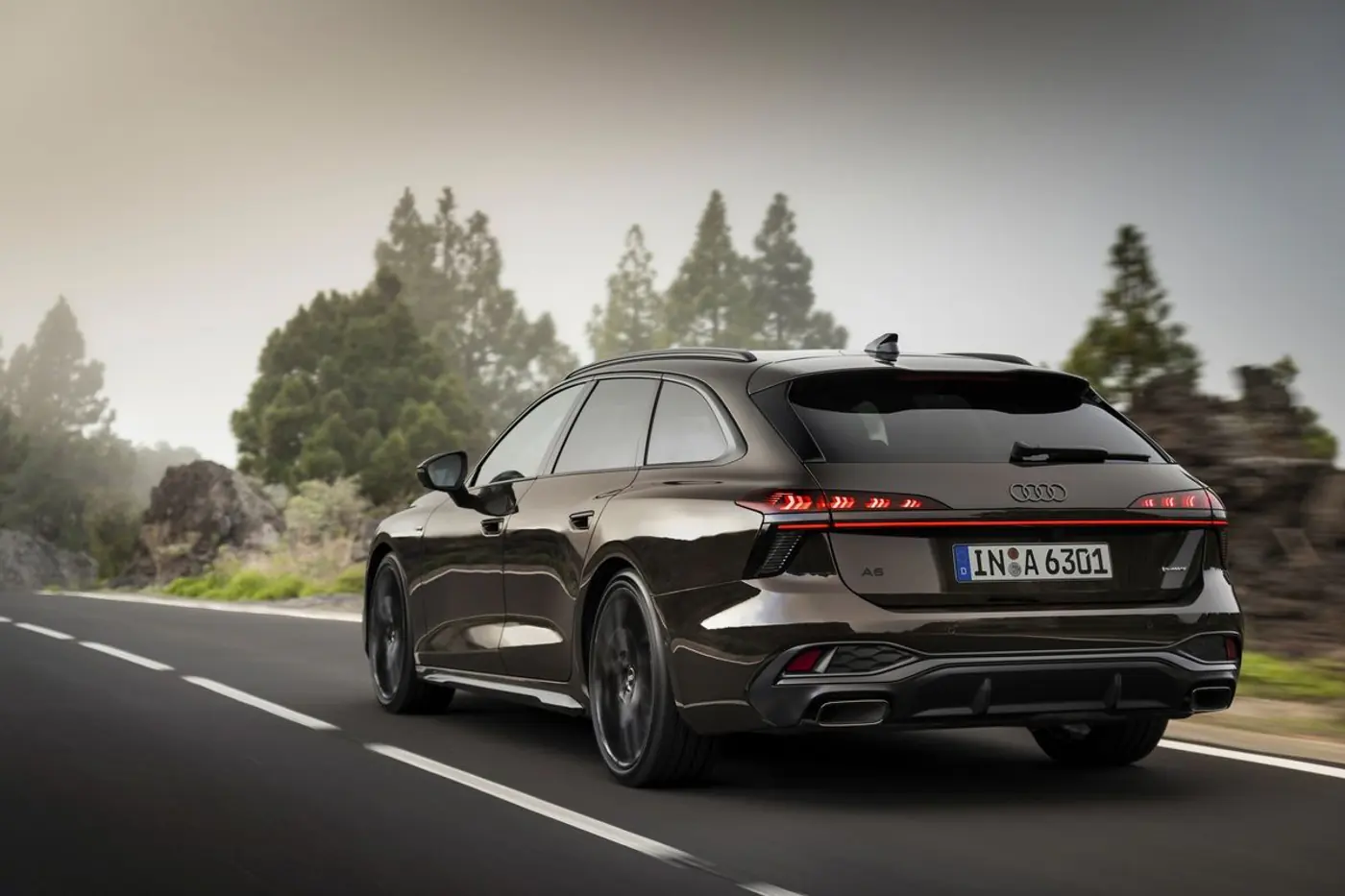 Аэродинамика лучше, багажник скромнее: рассказываем про новый универсал Audi A6 Avant