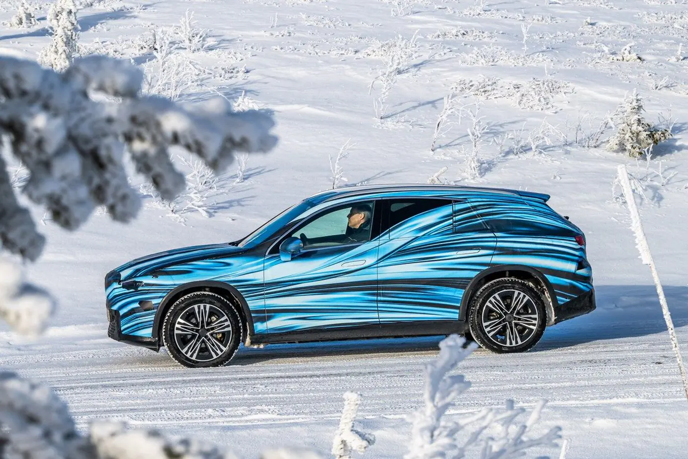 Электрические Alpine A390 и Mercedes GLC прошли испытание холодом