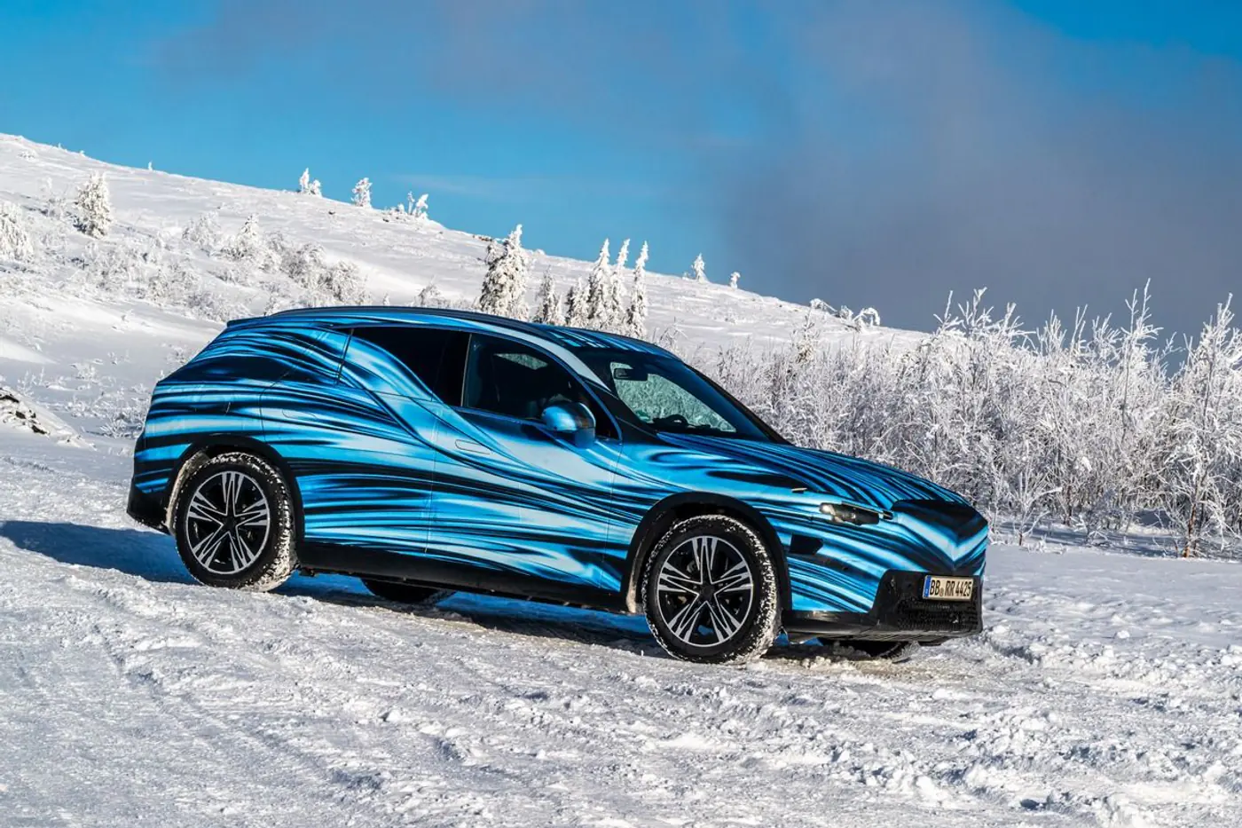 Электрические Alpine A390 и Mercedes GLC прошли испытание холодом