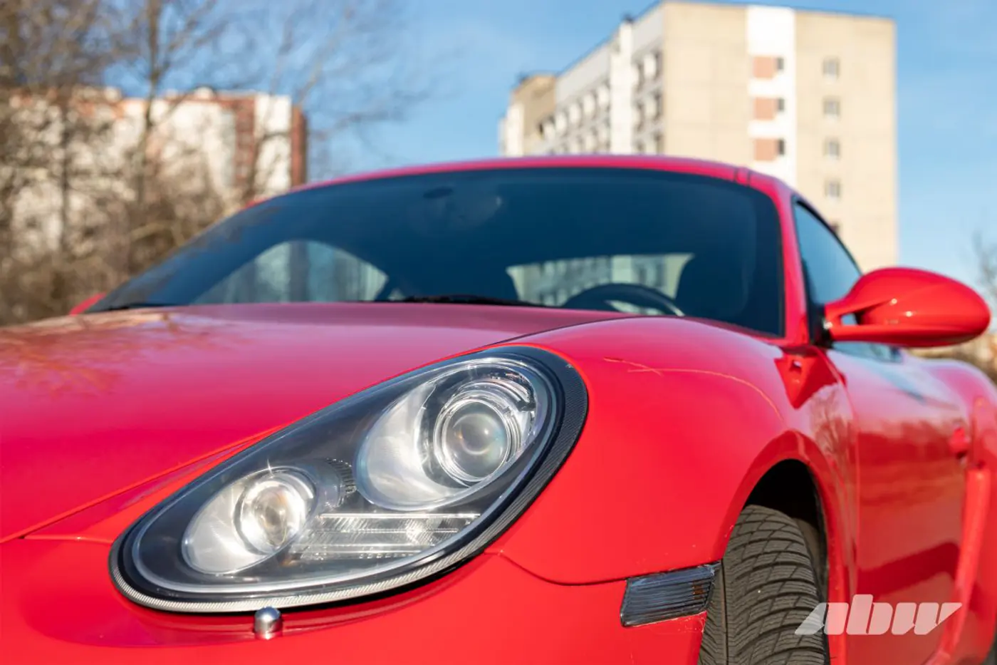 Шесть лет с мотором за спиной: история любви к Porsche Cayman S