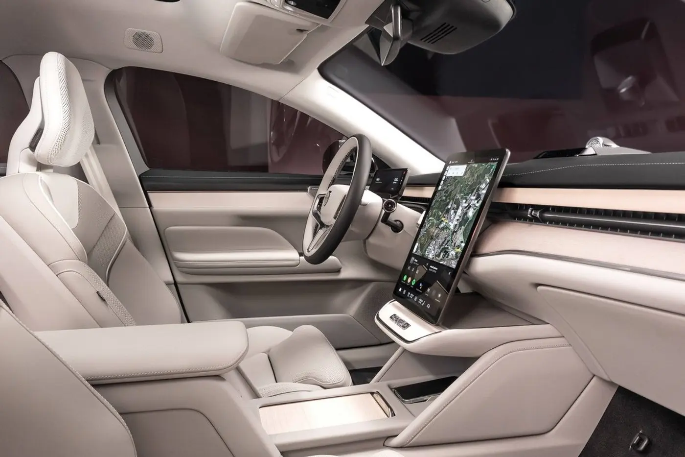 800 вольт и до 700 км без подзарядки: знакомимся с лифтбеком Volvo ES90