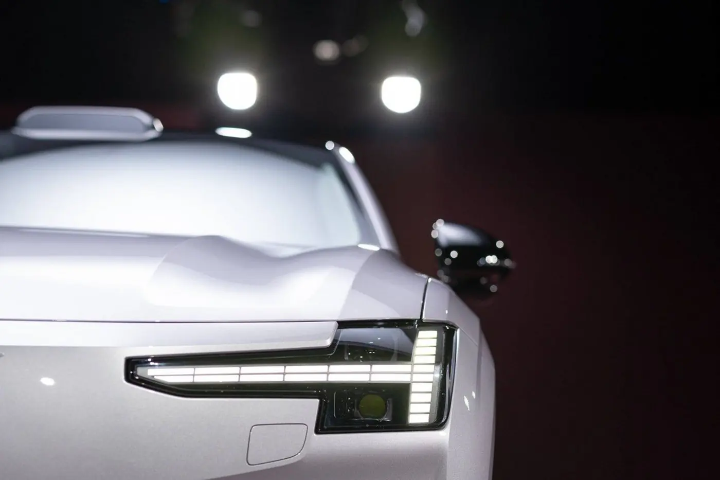 800 вольт и до 700 км без подзарядки: знакомимся с лифтбеком Volvo ES90